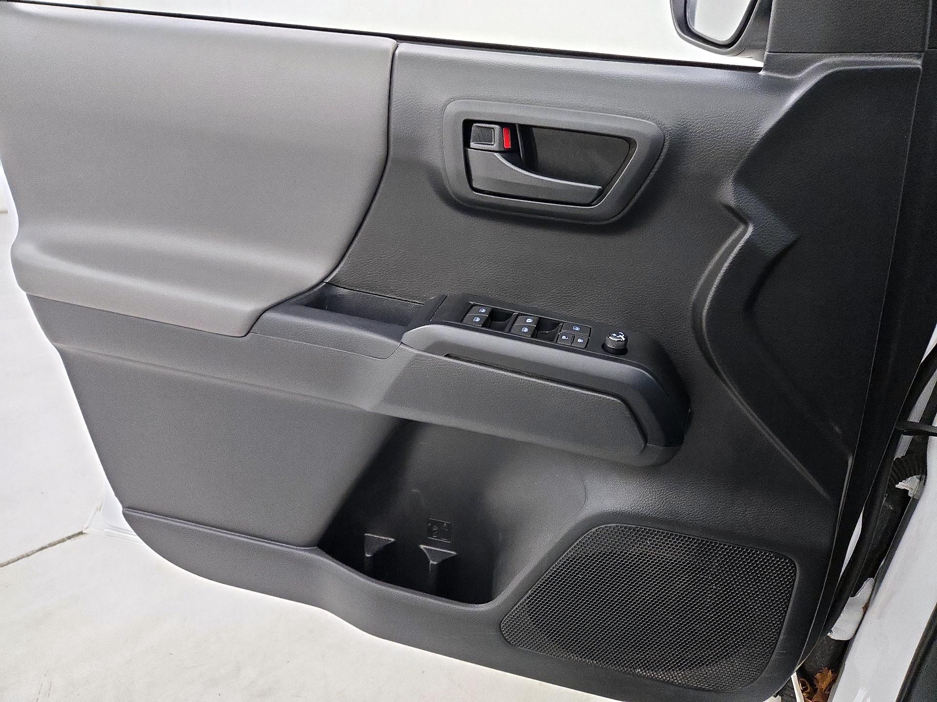 Thumbnail: 2023 Toyota Tacoma - 12