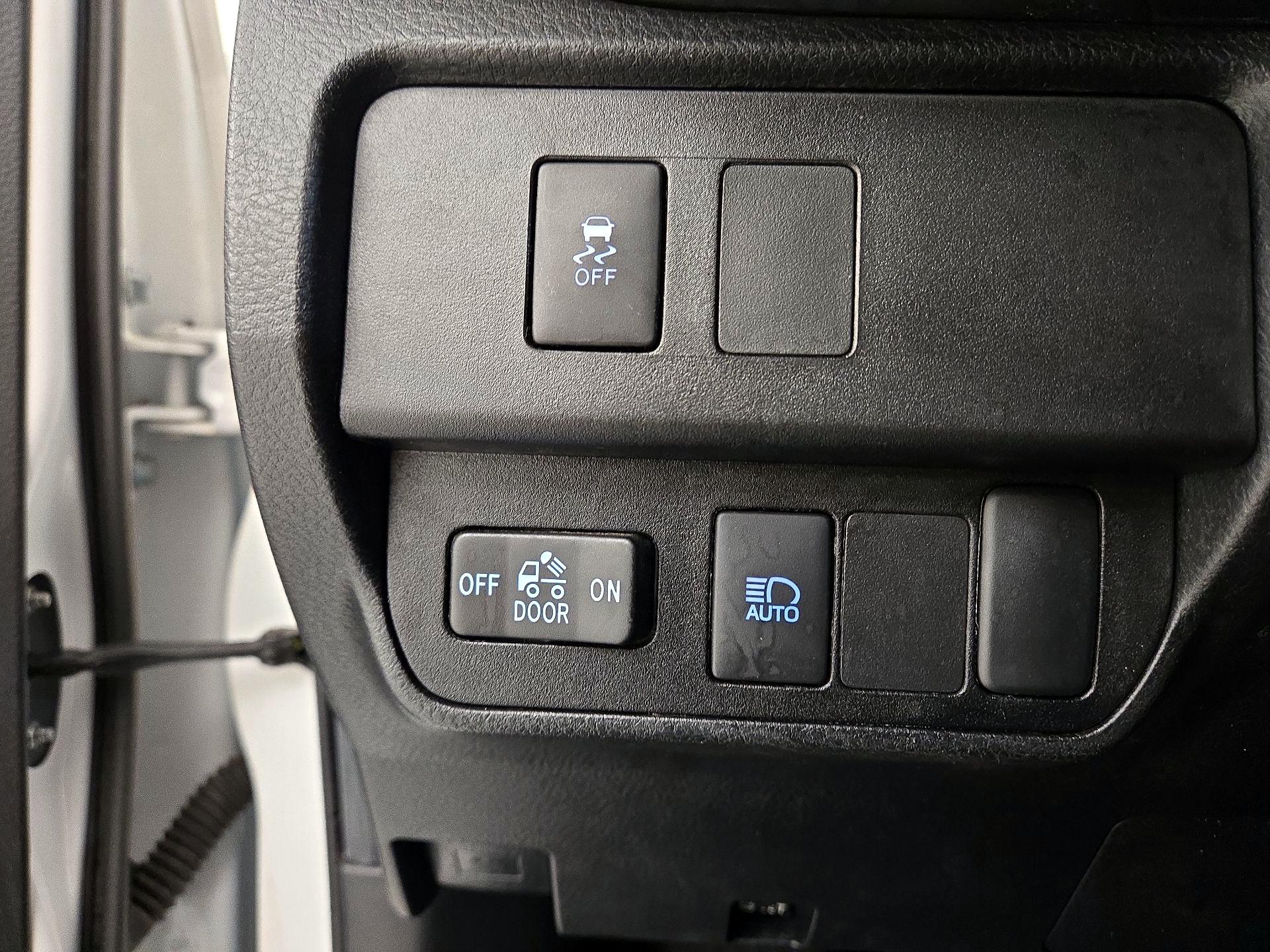 Thumbnail: 2023 Toyota Tacoma - 13