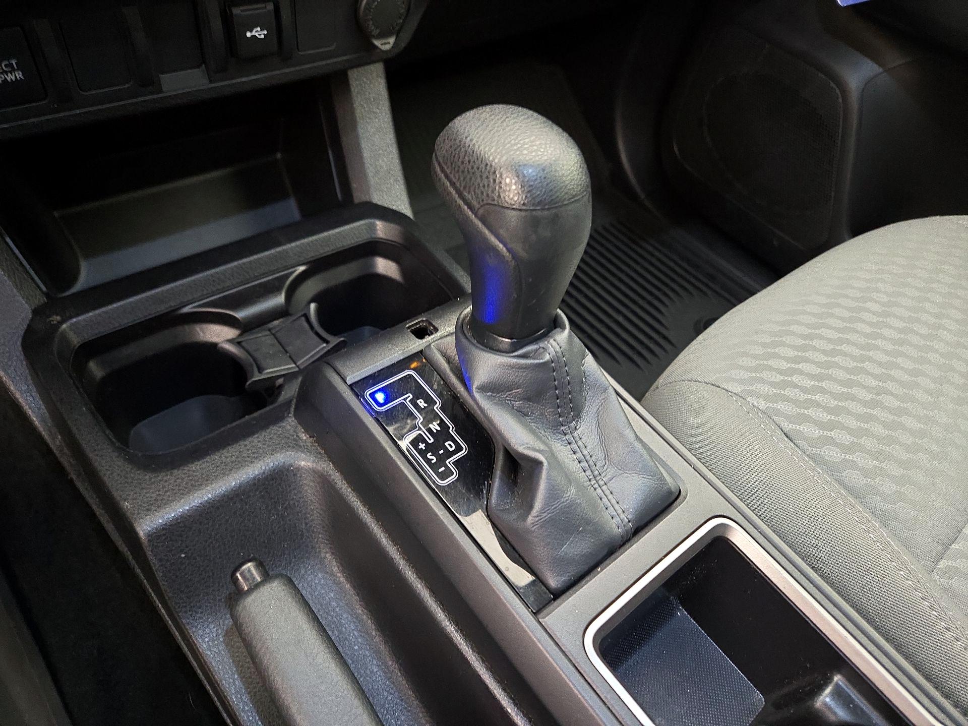 Thumbnail: 2023 Toyota Tacoma - 17