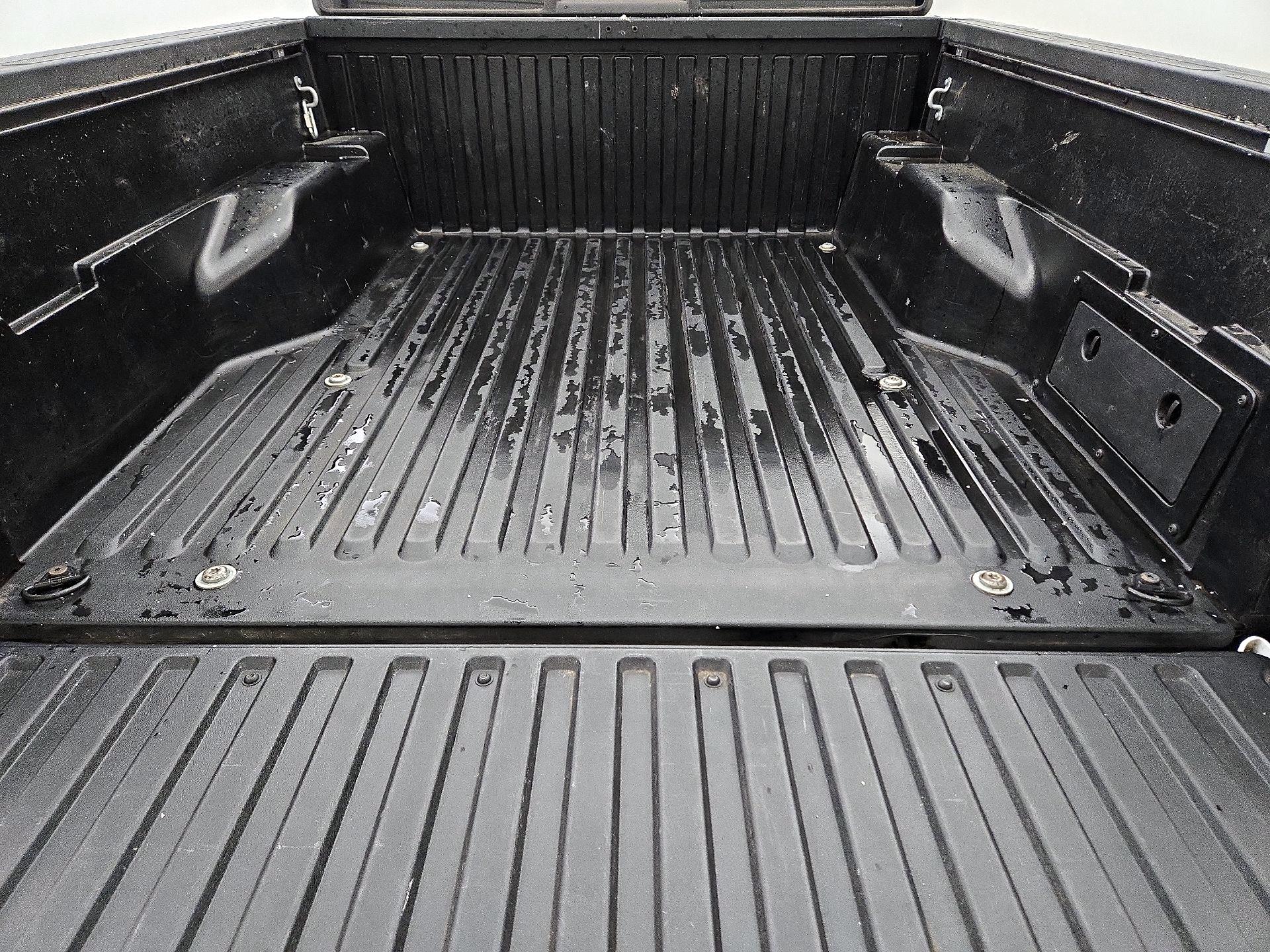 Thumbnail: 2023 Toyota Tacoma - 19