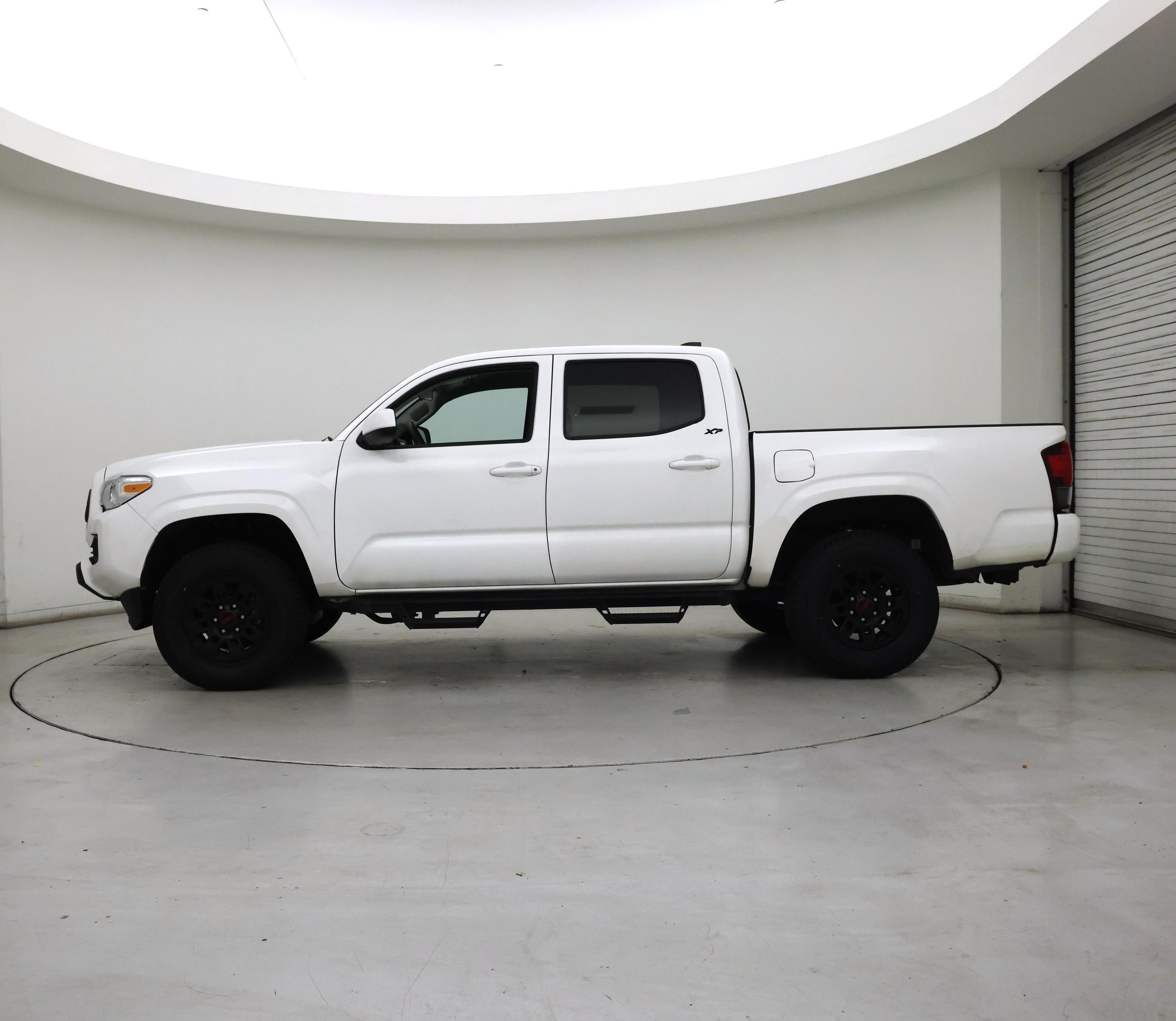 Thumbnail: 2023 Toyota Tacoma - 3