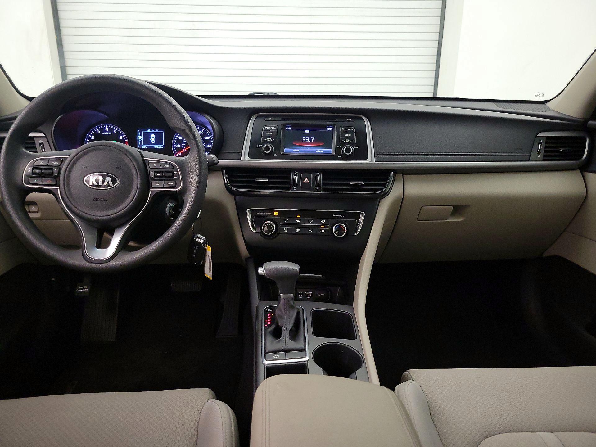 Thumbnail: 2016 Kia Optima - 9