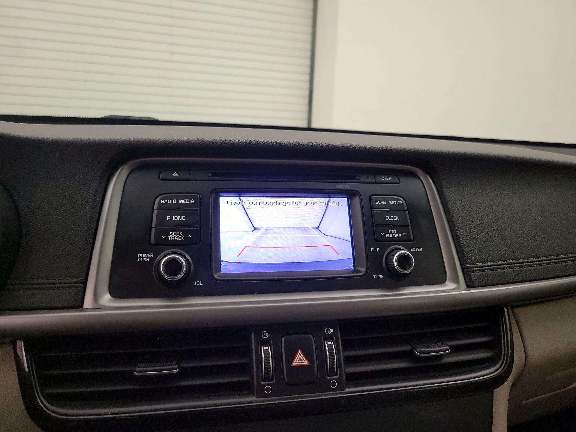 Thumbnail: 2016 Kia Optima - 14