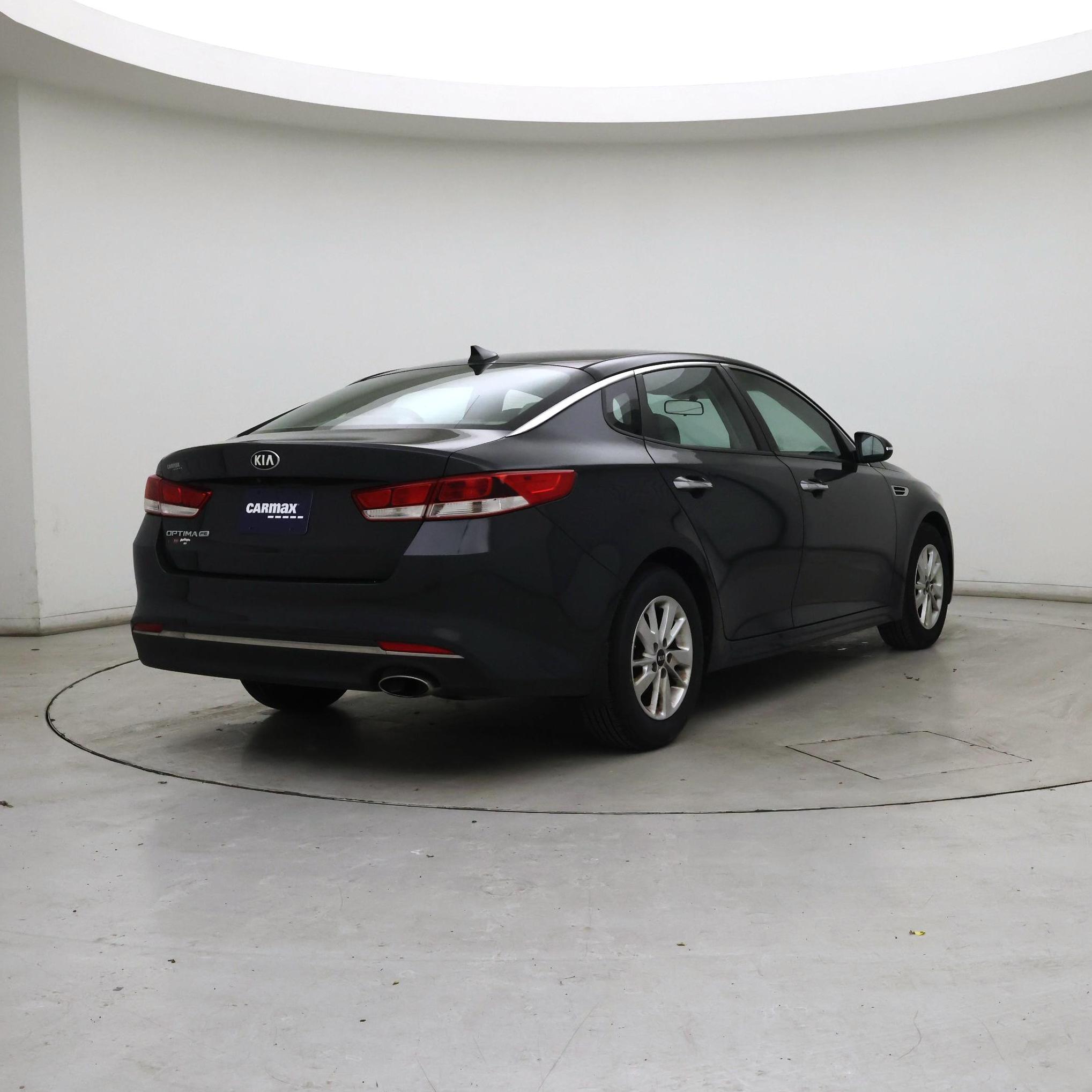 Thumbnail: 2016 Kia Optima - 8