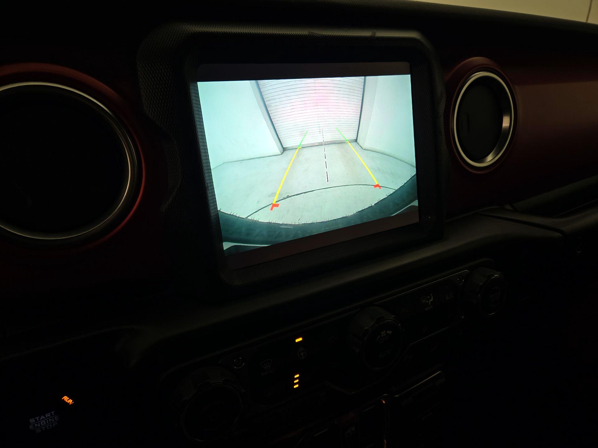 Thumbnail: 2021 Jeep Wrangler - 15