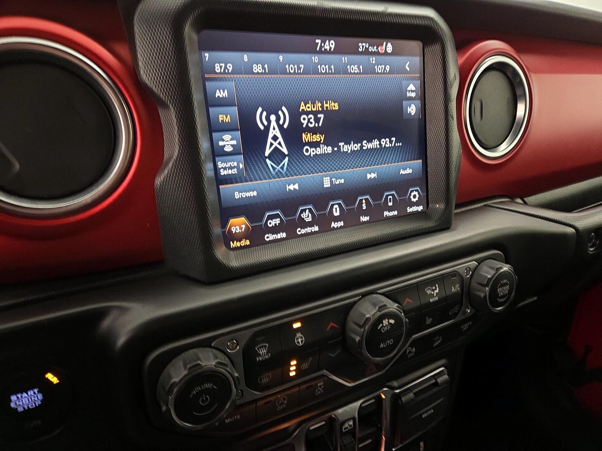 Thumbnail: 2021 Jeep Wrangler - 16