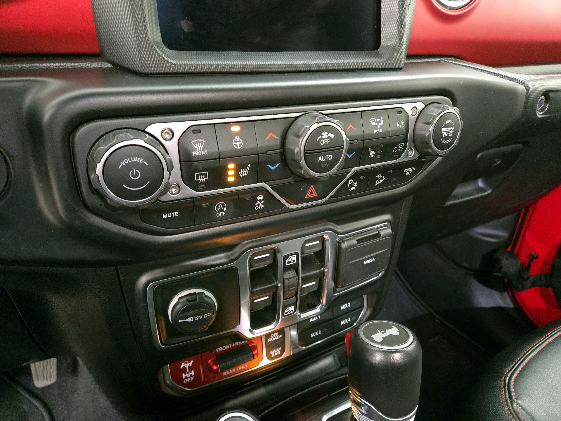 Thumbnail: 2021 Jeep Wrangler - 17