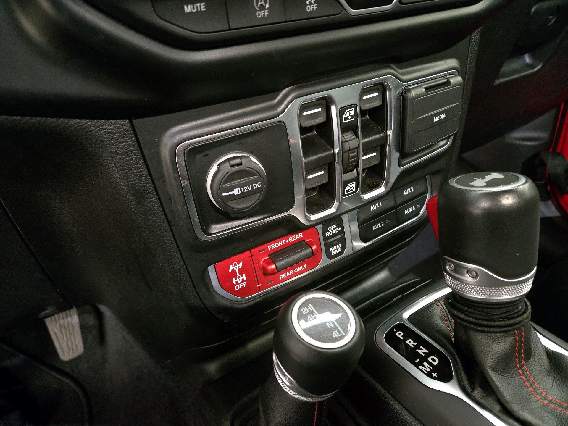 Thumbnail: 2021 Jeep Wrangler - 19