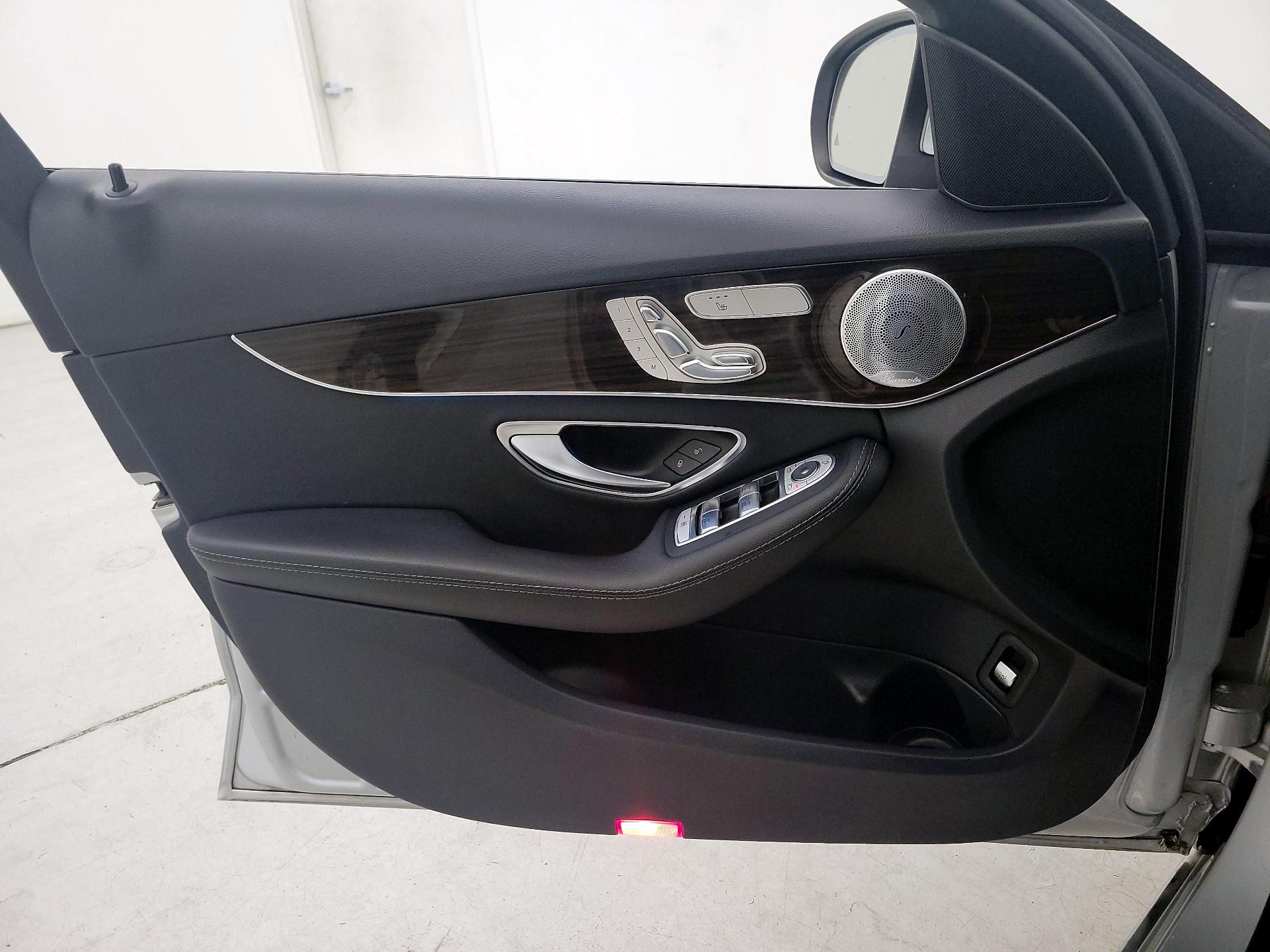 Thumbnail: 2017 Mercedes-Benz C-Class - 12