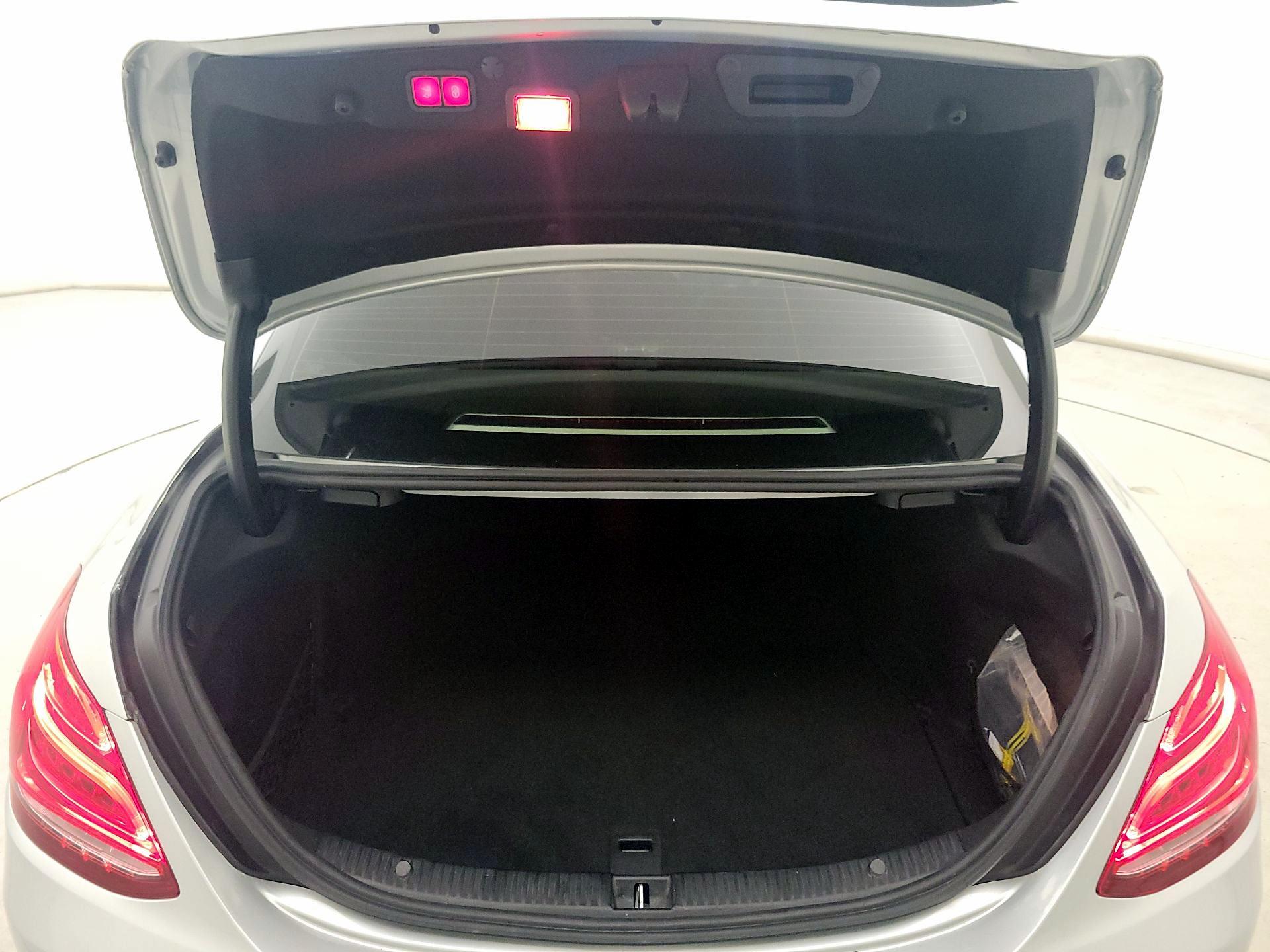 Thumbnail: 2017 Mercedes-Benz C-Class - 19