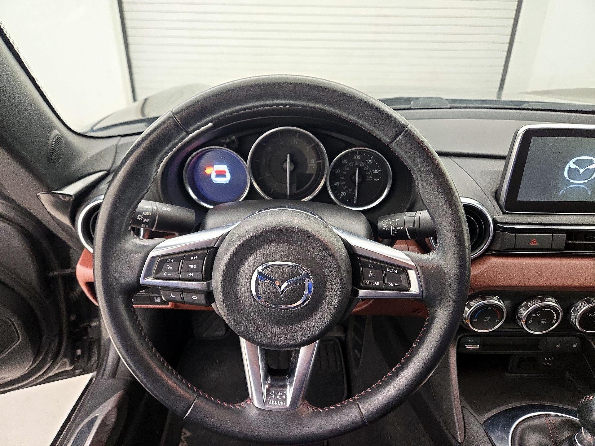 Thumbnail: 2017 Mazda MX-5 Miata - 10