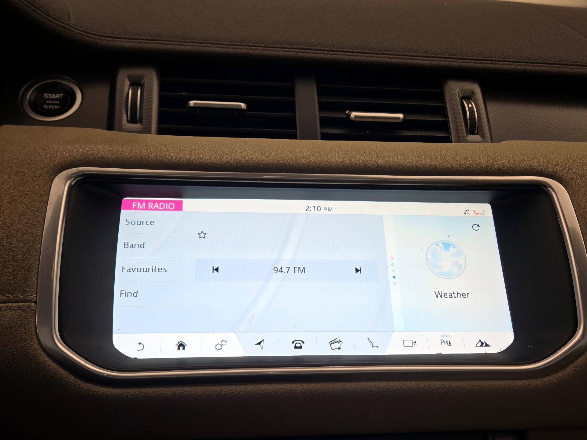 Thumbnail: 2018 Land Rover Range Rover Evoque - 15