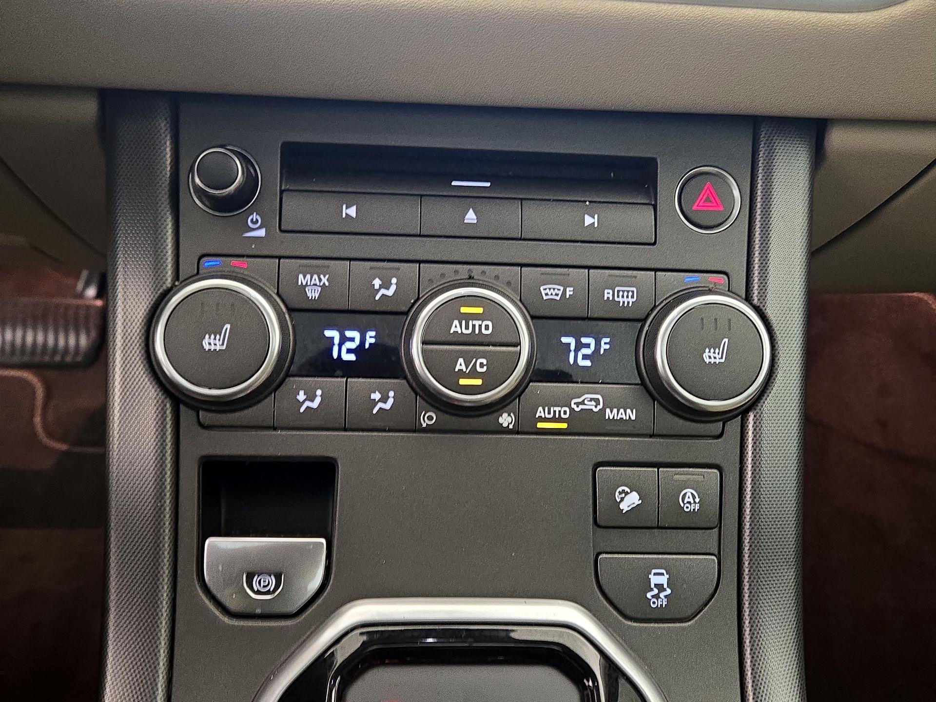 Thumbnail: 2018 Land Rover Range Rover Evoque - 16