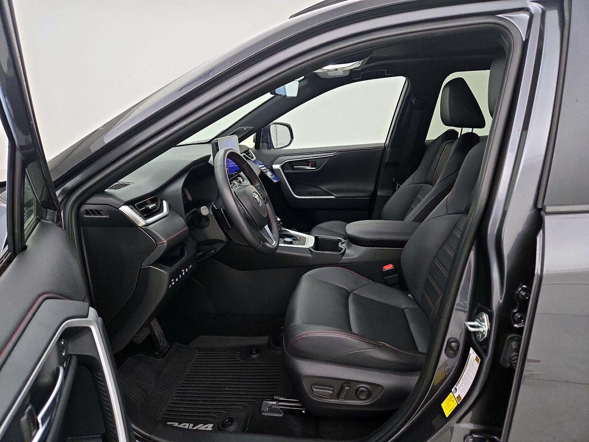 Thumbnail: 2023 Toyota RAV4 - 11