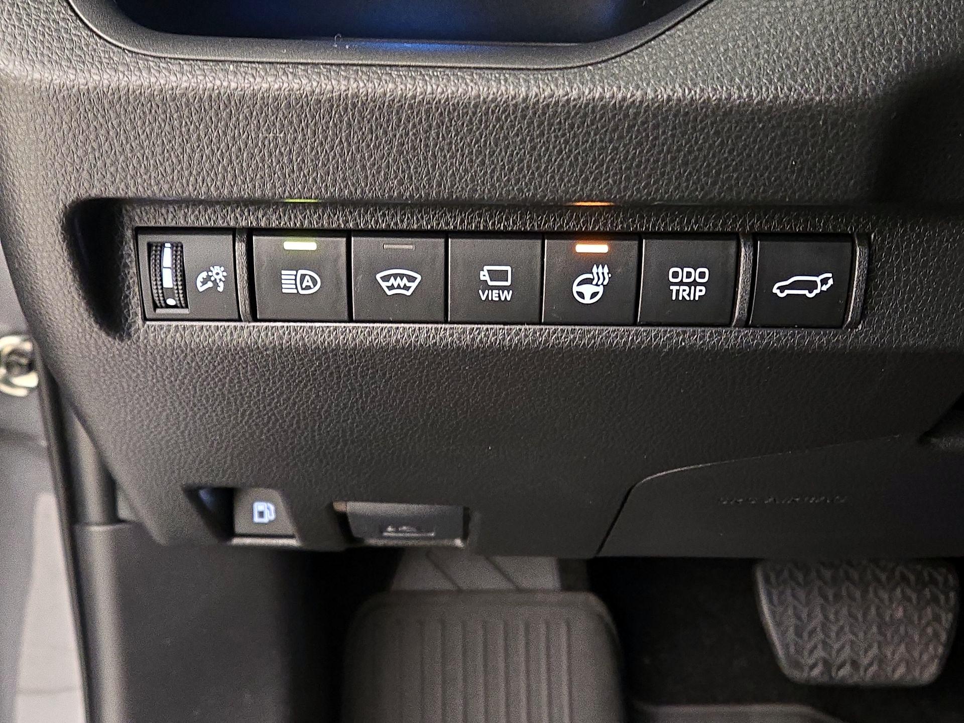 Thumbnail: 2023 Toyota RAV4 - 13