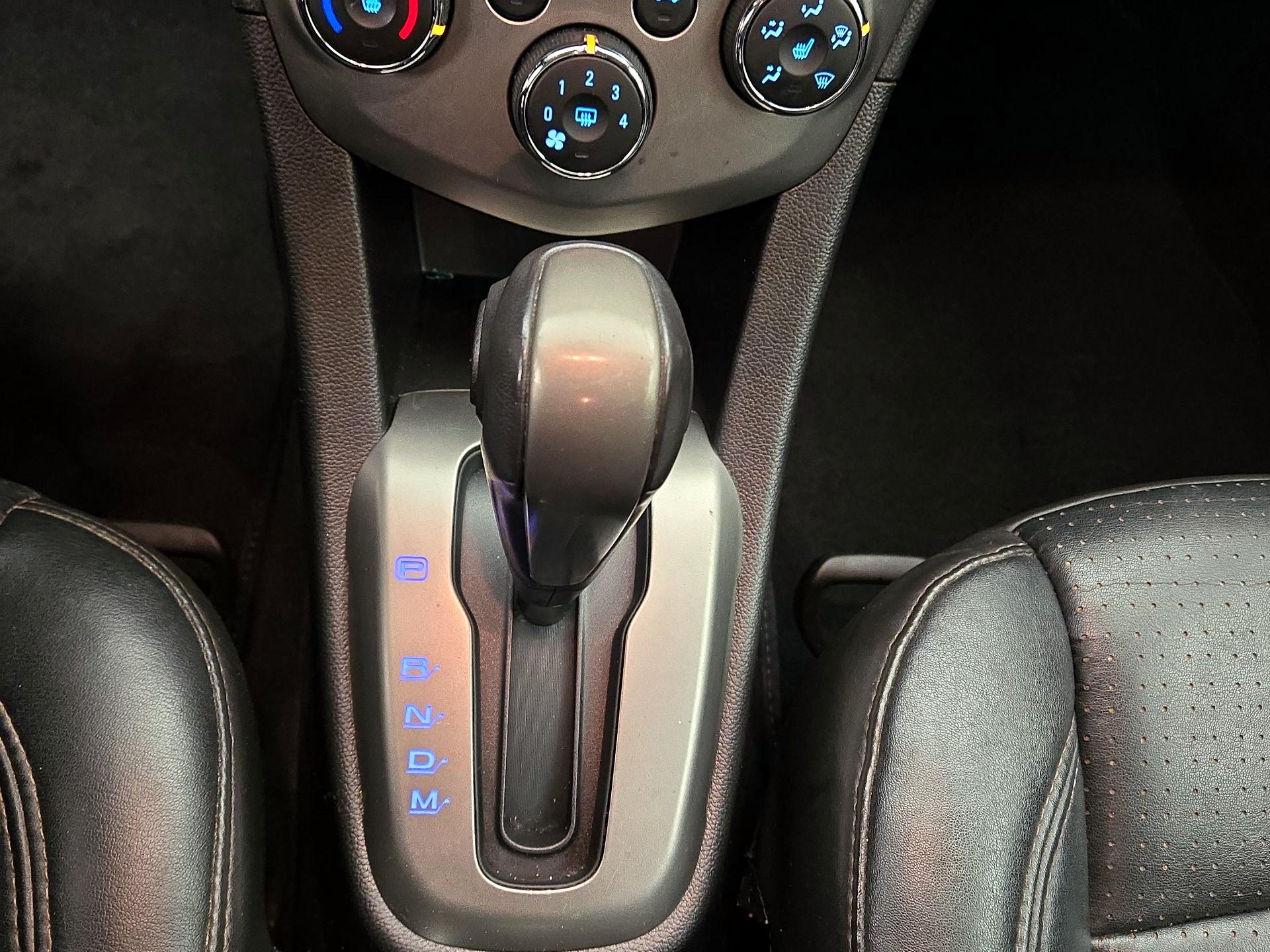 Thumbnail: 2015 Chevrolet Sonic - 17