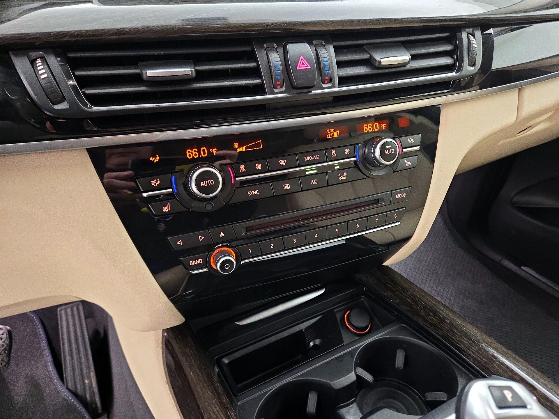 Thumbnail: 2016 BMW X5 - 16