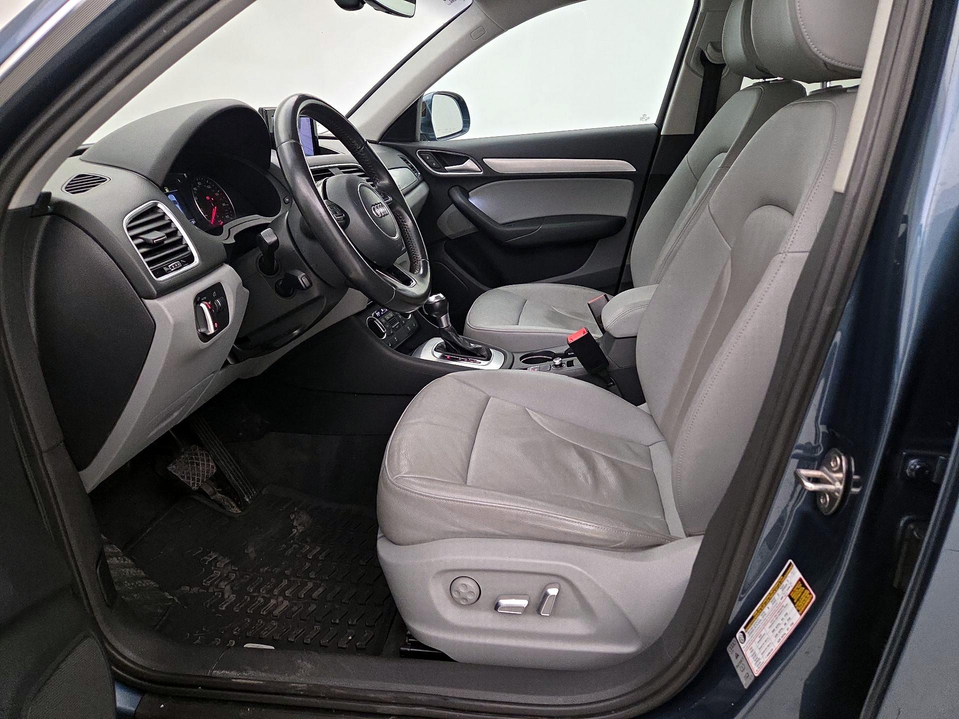 Thumbnail: 2017 Audi Q3 - 11