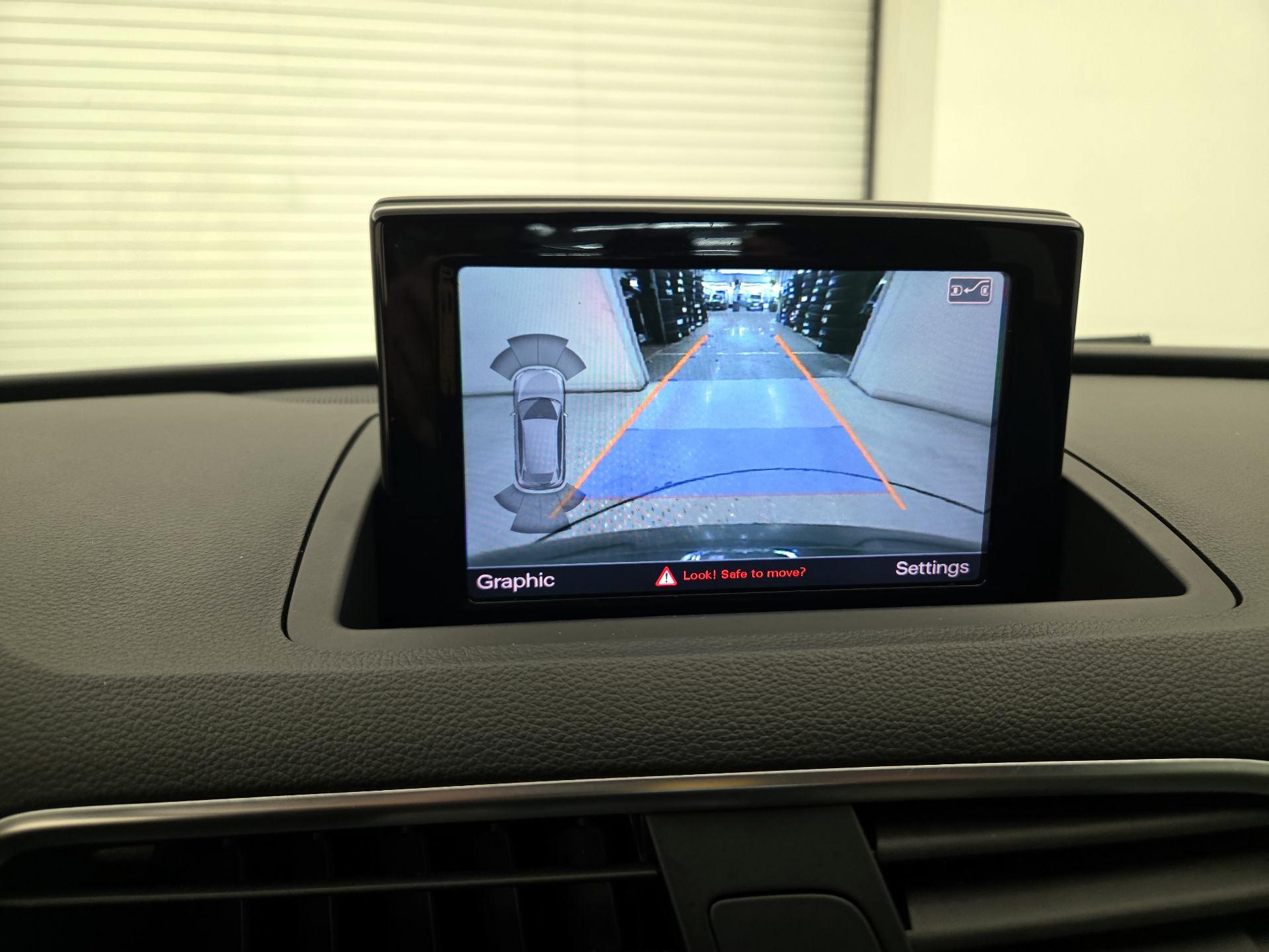 Thumbnail: 2017 Audi Q3 - 14