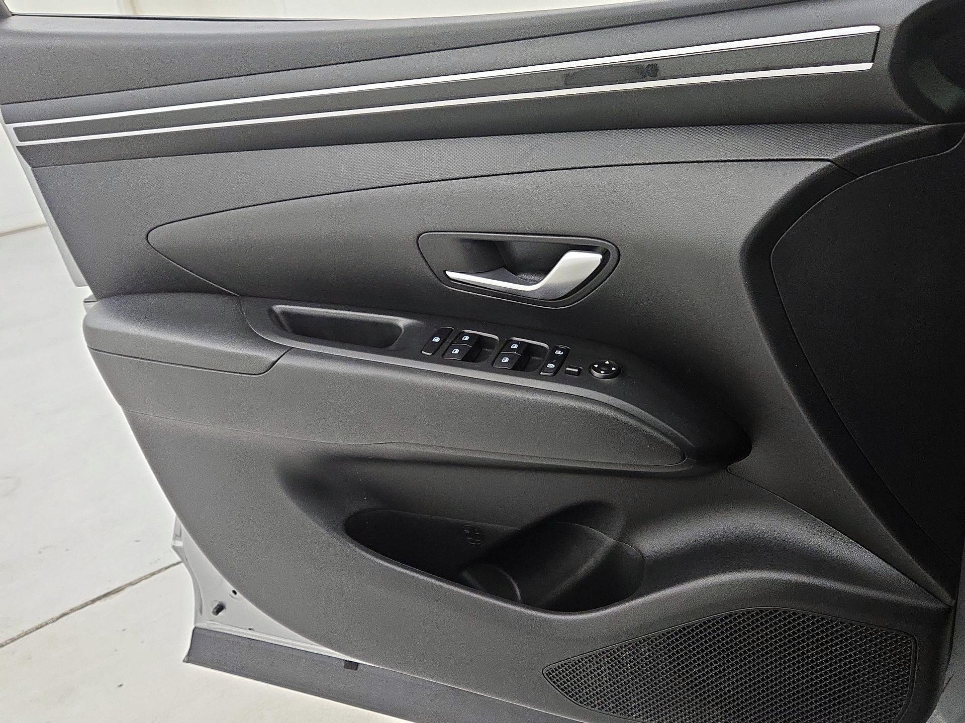 Thumbnail: 2022 Hyundai Tucson - 12