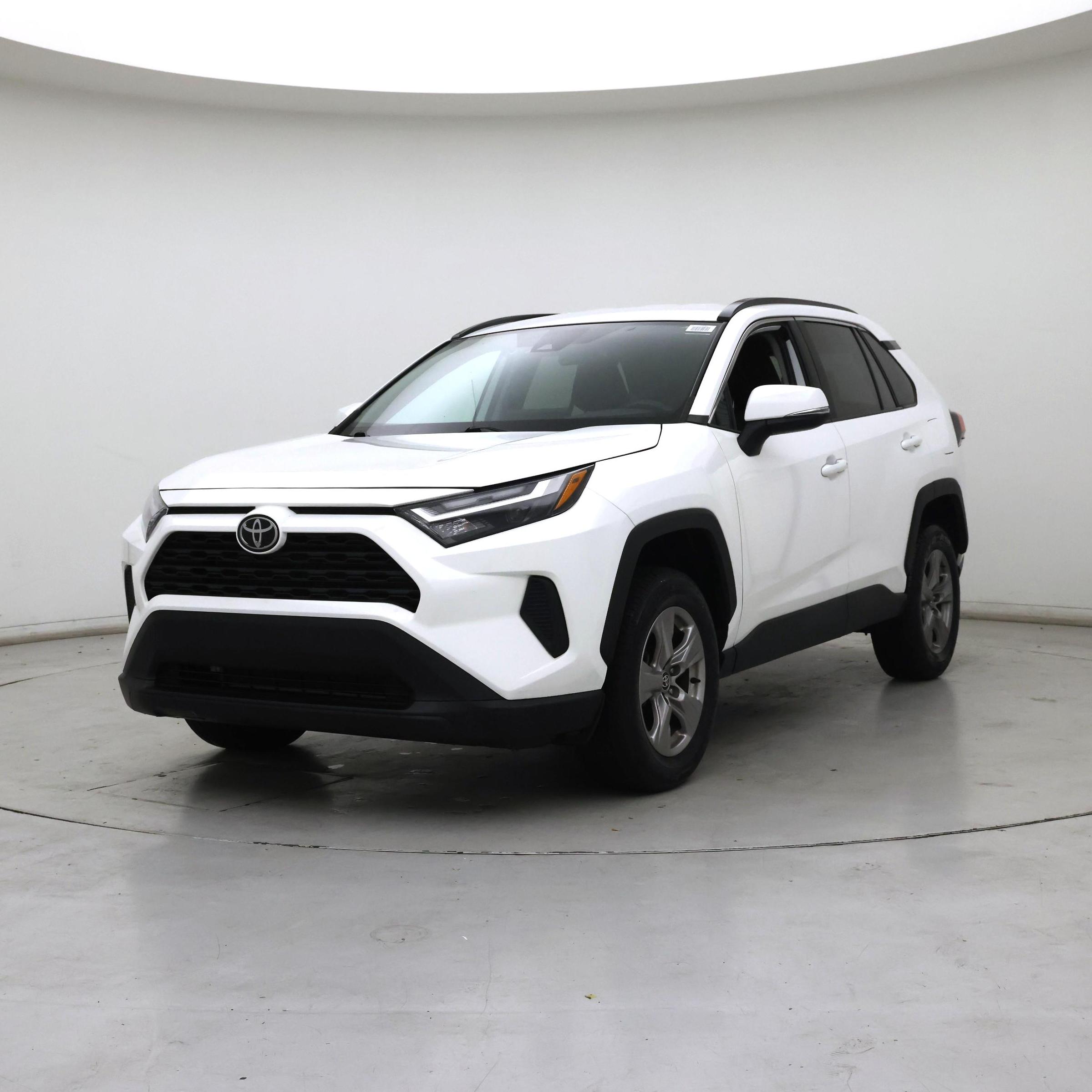 Thumbnail: 2022 Toyota RAV4 - 4