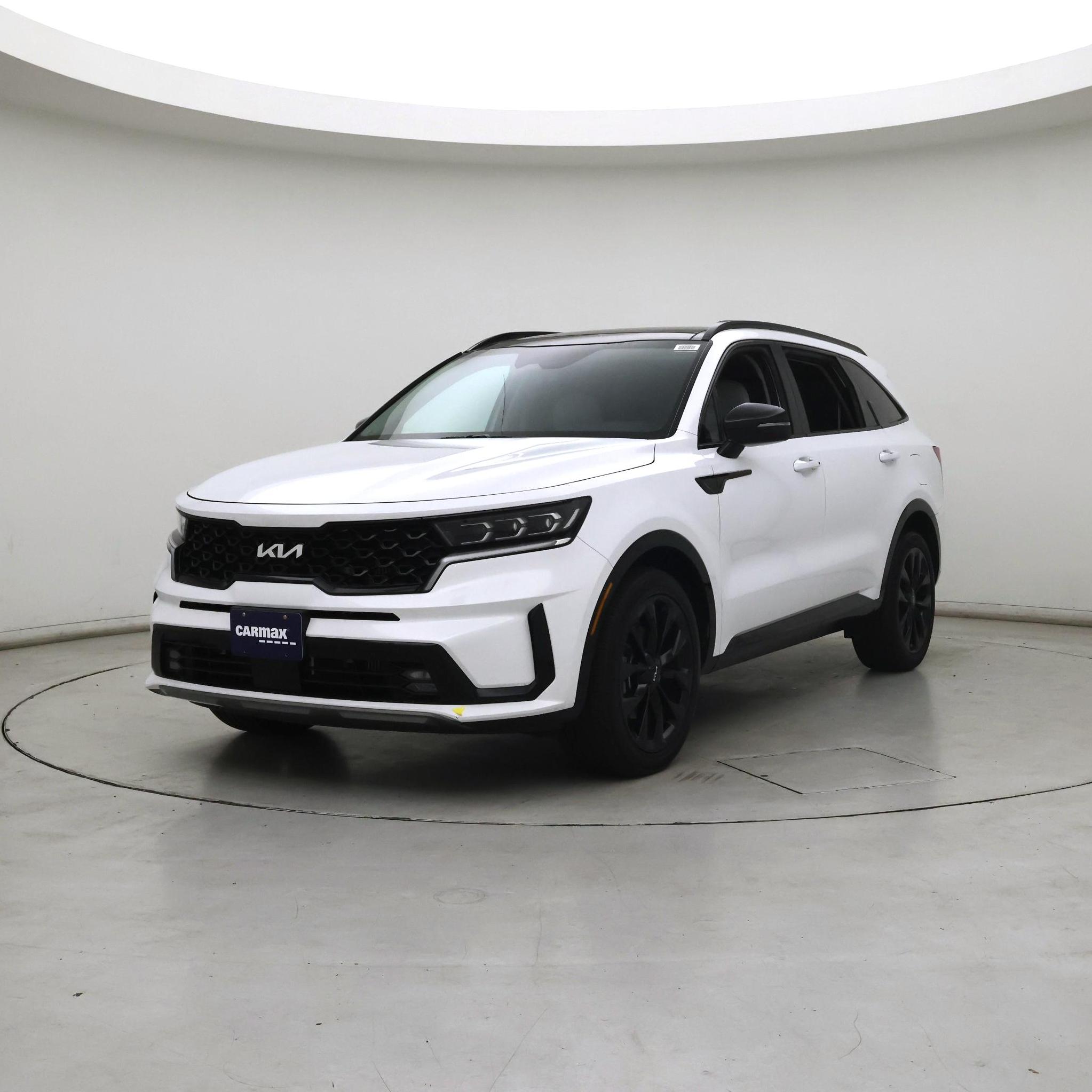Thumbnail: 2023 Kia Sorento - 4