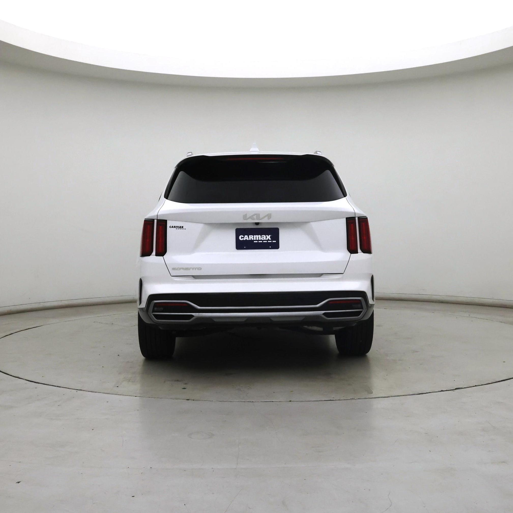 Thumbnail: 2023 Kia Sorento - 6