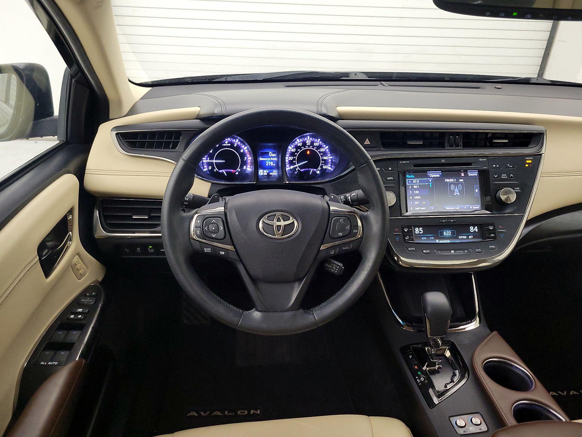 Thumbnail: 2017 Toyota Avalon - 10