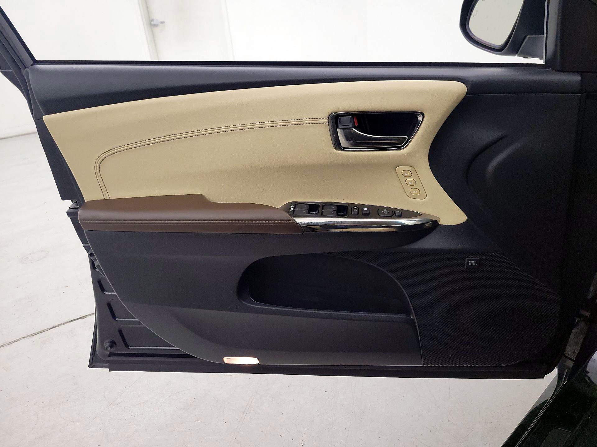 Thumbnail: 2017 Toyota Avalon - 12