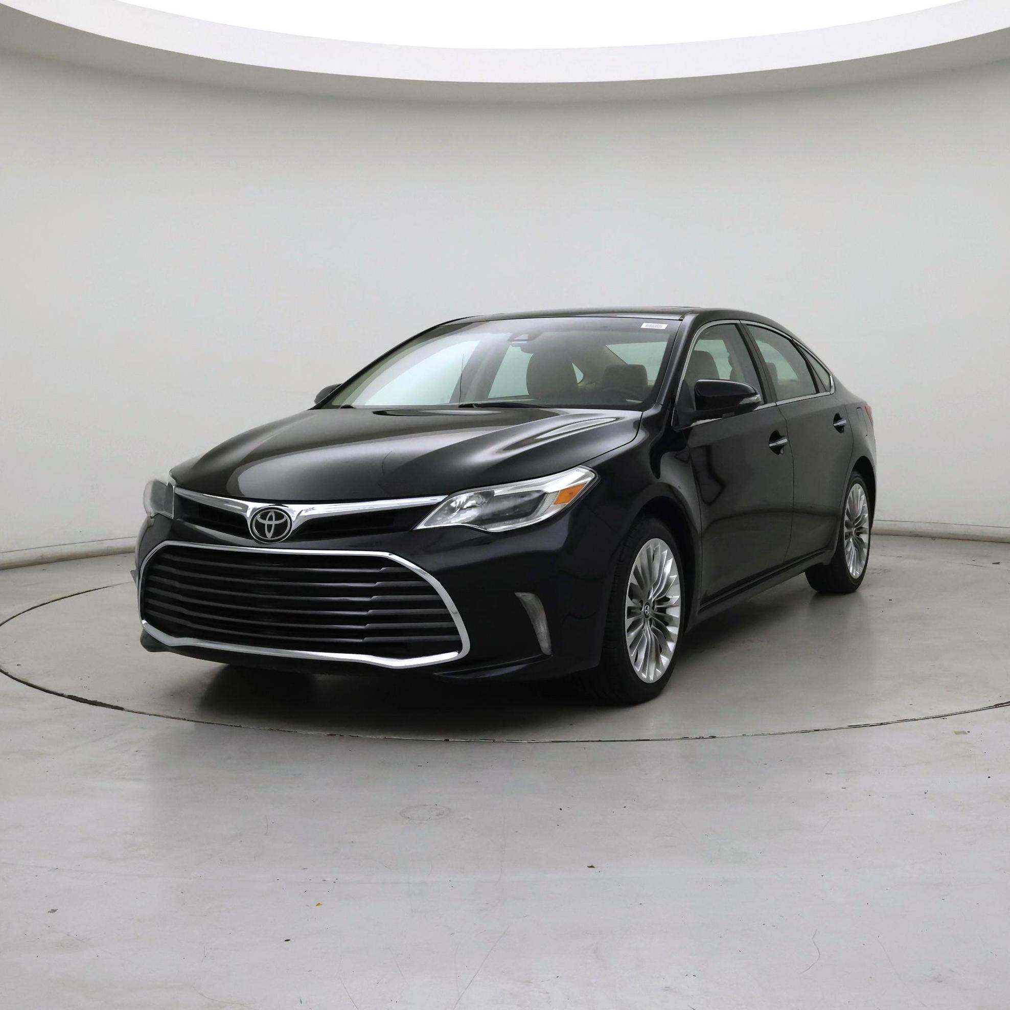 Thumbnail: 2017 Toyota Avalon - 4