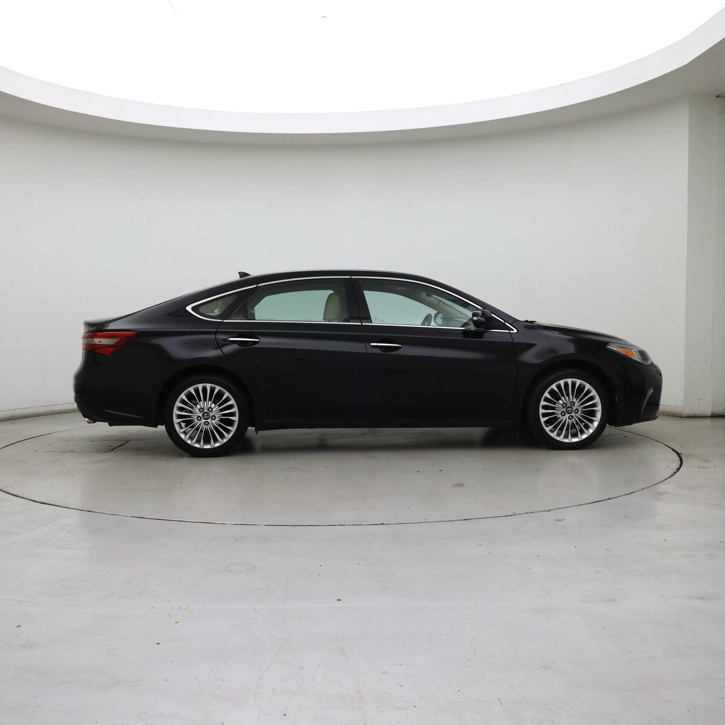 Thumbnail: 2017 Toyota Avalon - 7