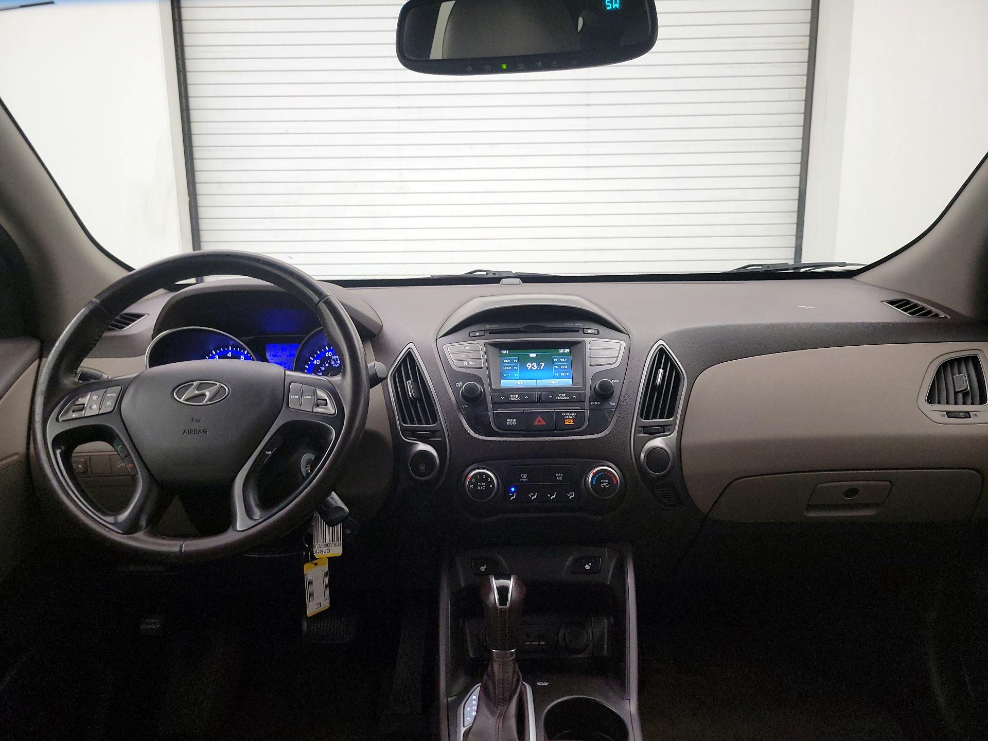 Thumbnail: 2014 Hyundai Tucson - 9