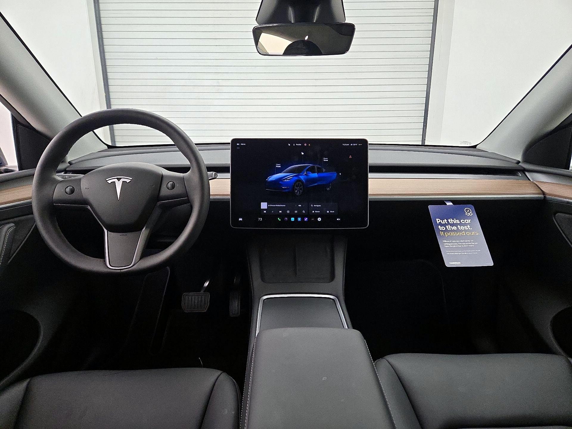 Thumbnail: 2025 Tesla Model Y - 9