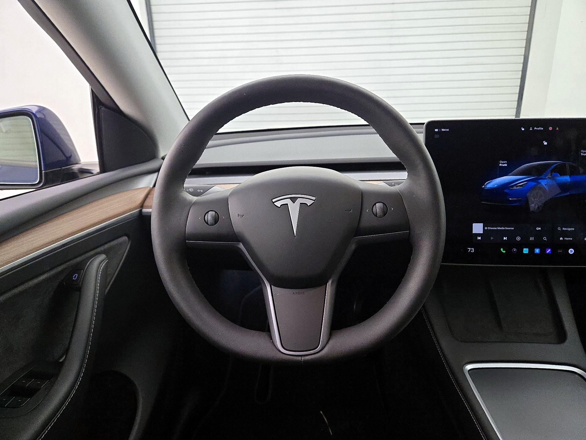 Thumbnail: 2025 Tesla Model Y - 10