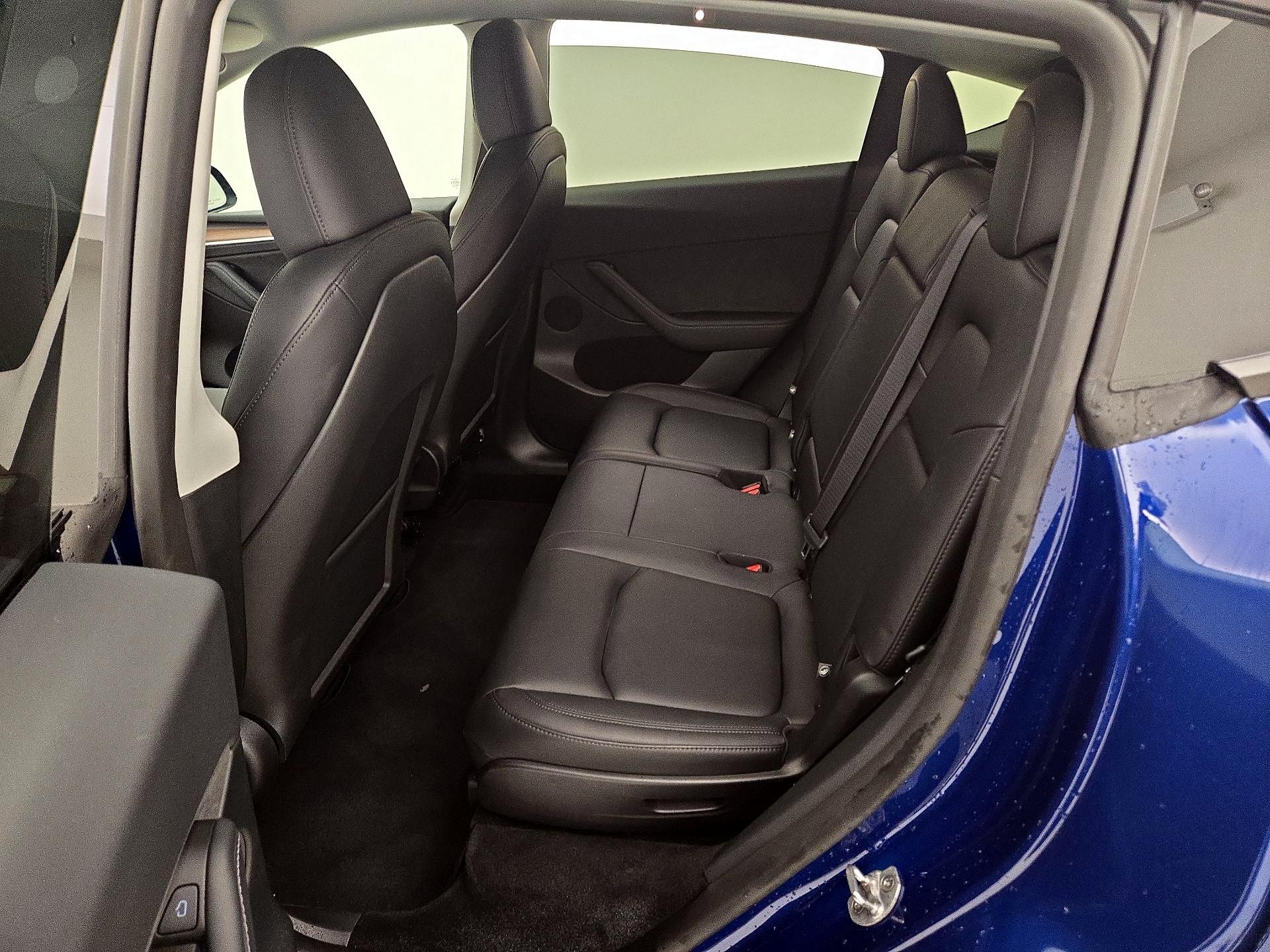 Thumbnail: 2025 Tesla Model Y - 19