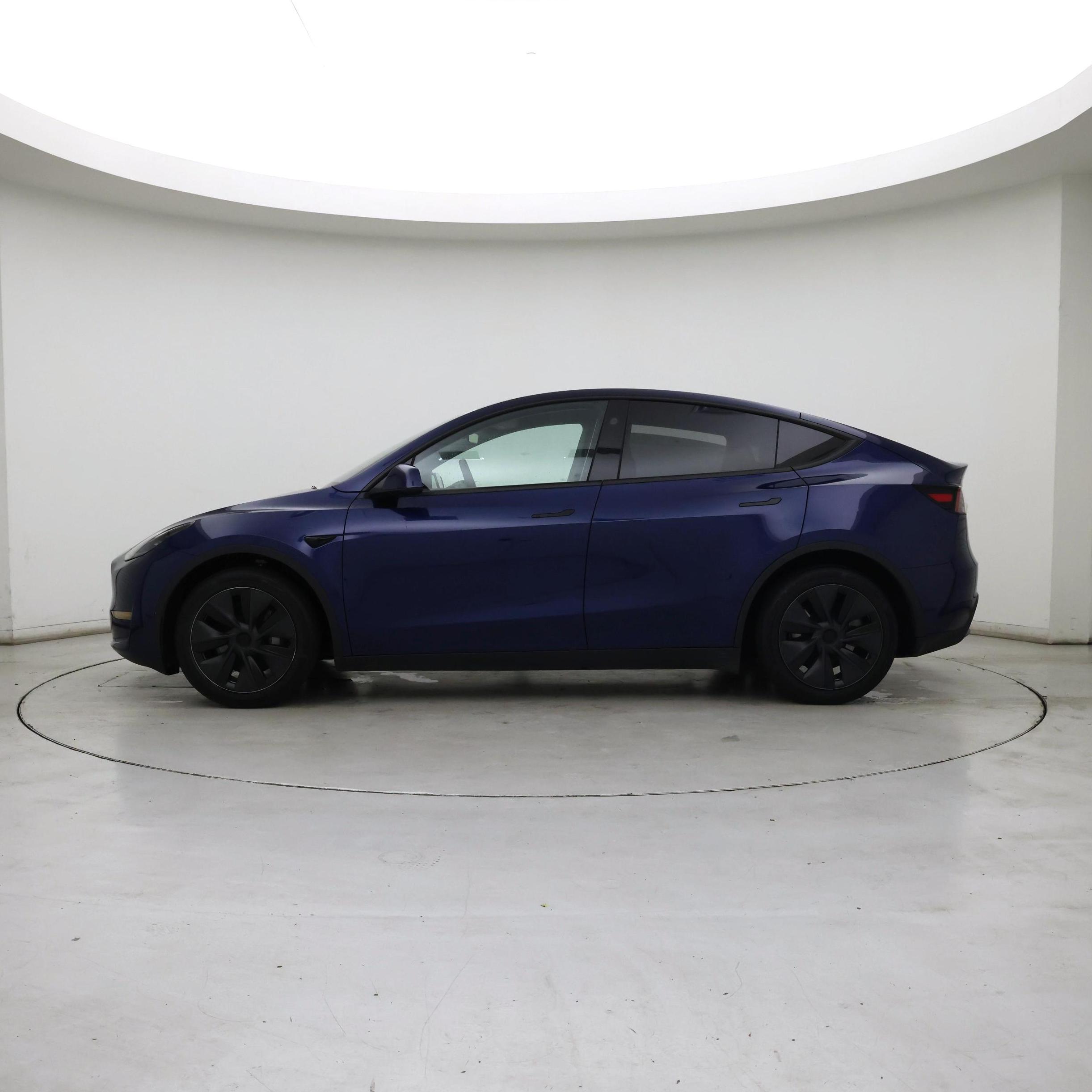 Thumbnail: 2025 Tesla Model Y - 3