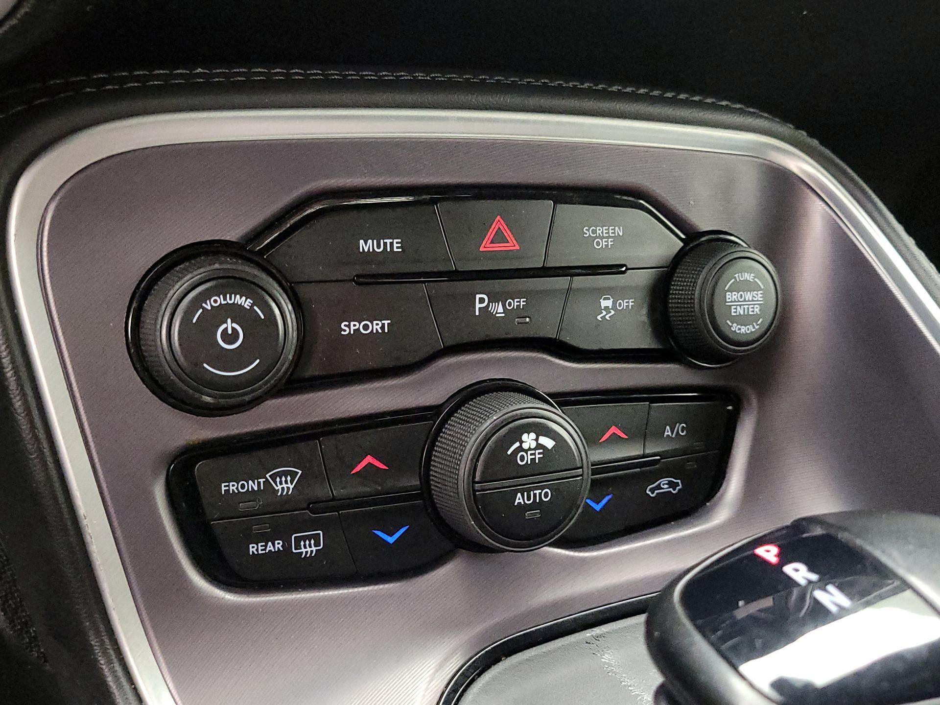 Thumbnail: 2019 Dodge Challenger - 16