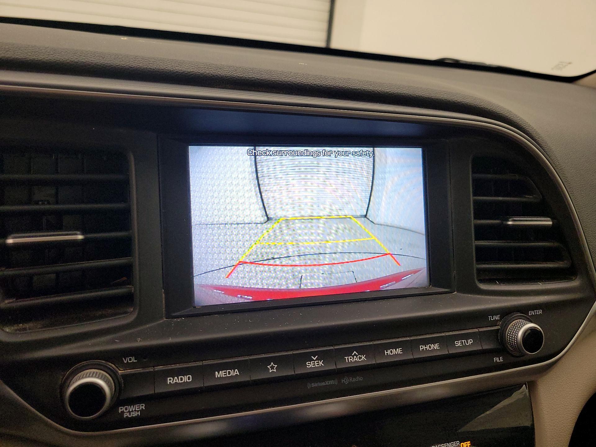 Thumbnail: 2019 Hyundai Elantra - 14