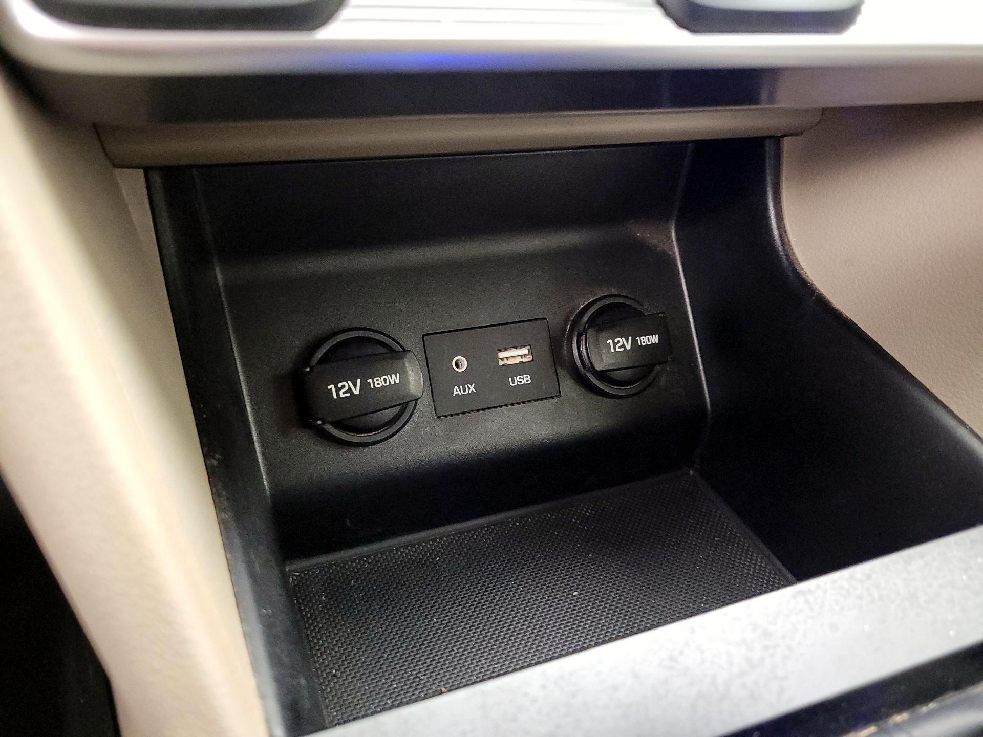 Thumbnail: 2019 Hyundai Elantra - 18