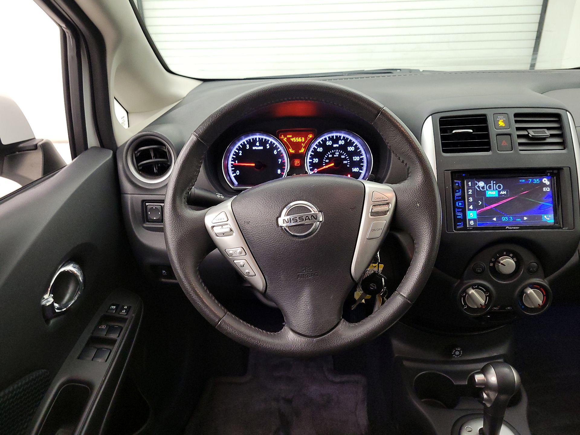 Thumbnail: 2014 Nissan Versa Note - 10