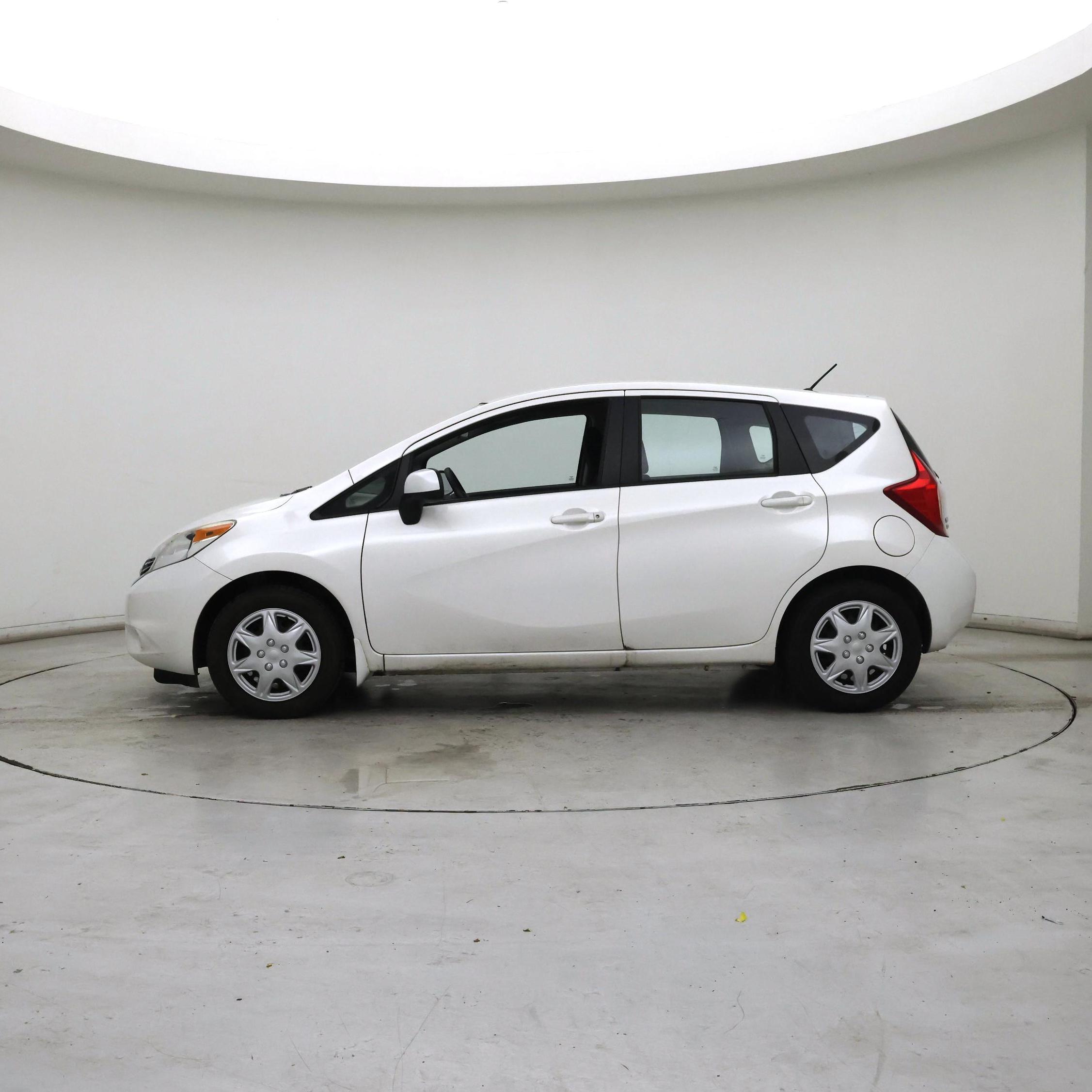 Thumbnail: 2014 Nissan Versa Note - 3