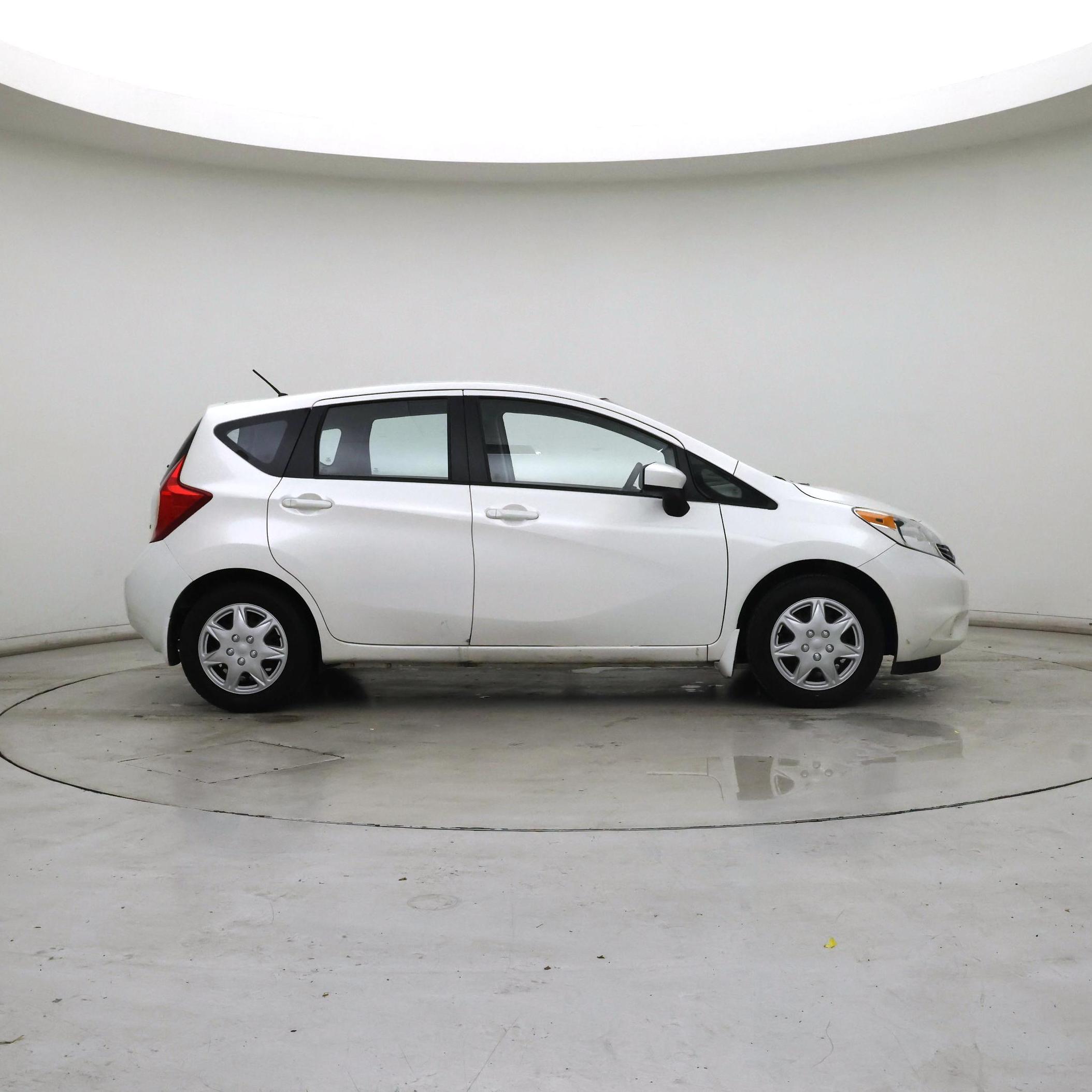 Thumbnail: 2014 Nissan Versa Note - 7