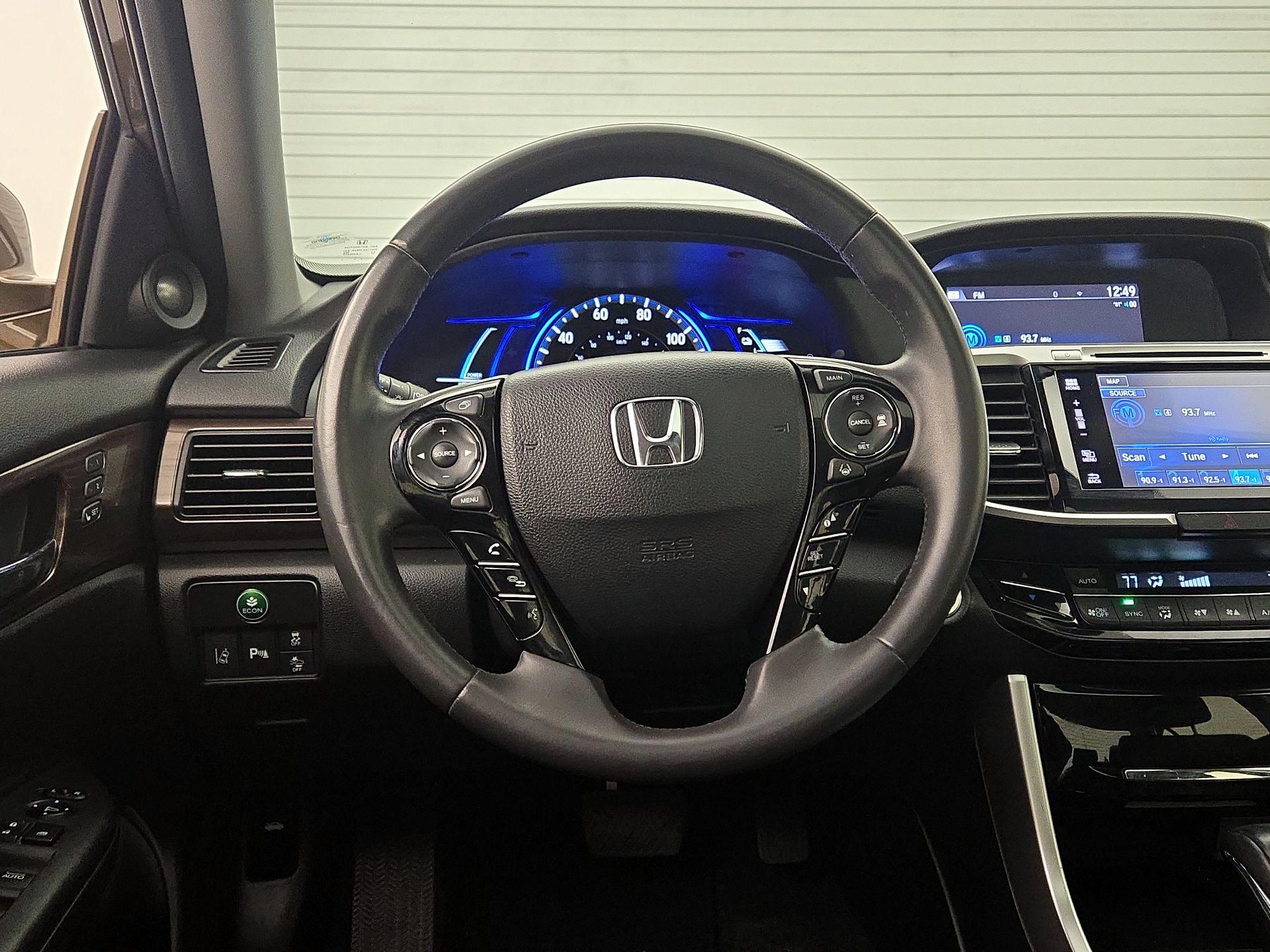 Thumbnail: 2017 Honda Accord - 10