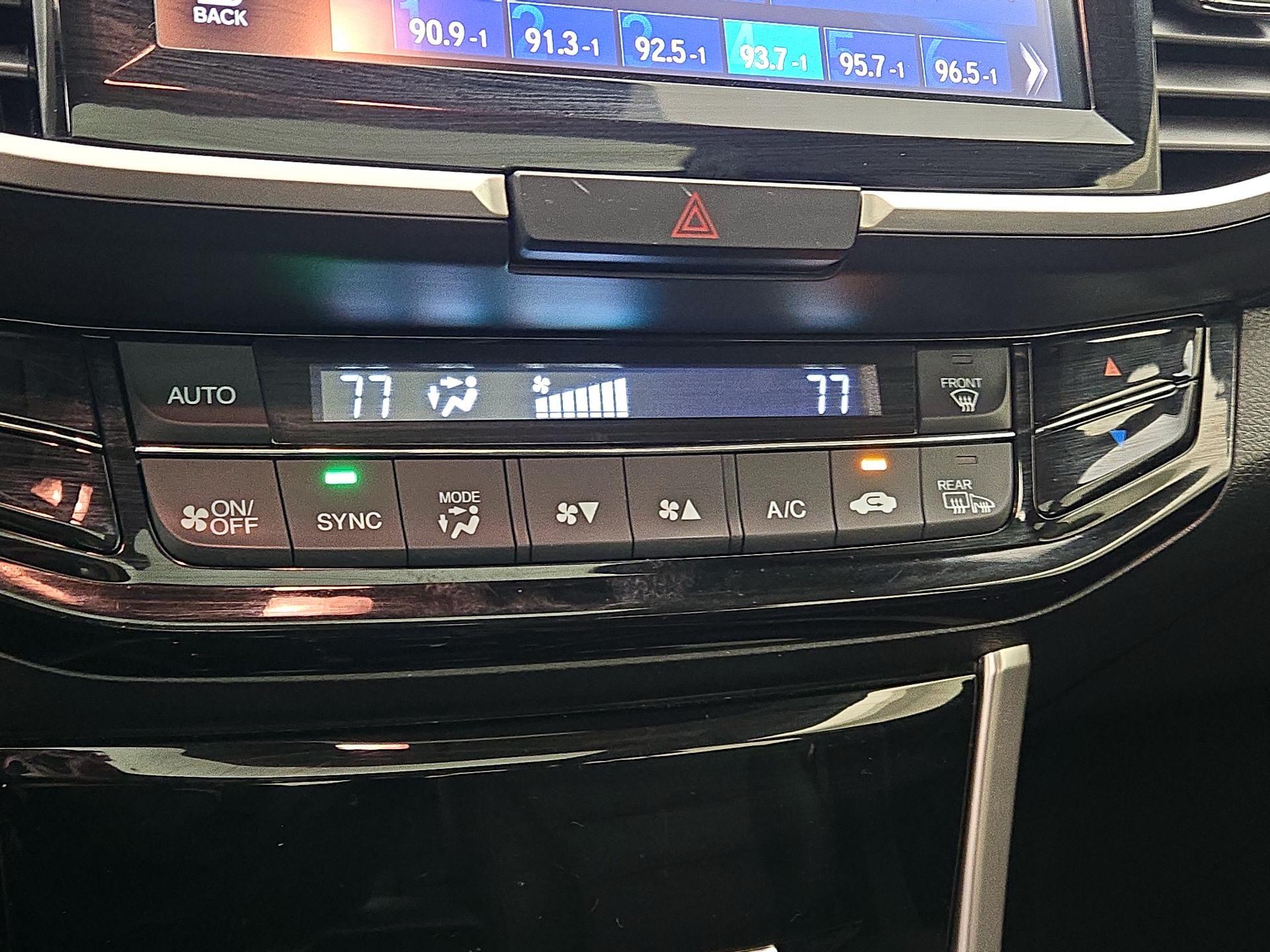 Thumbnail: 2017 Honda Accord - 16