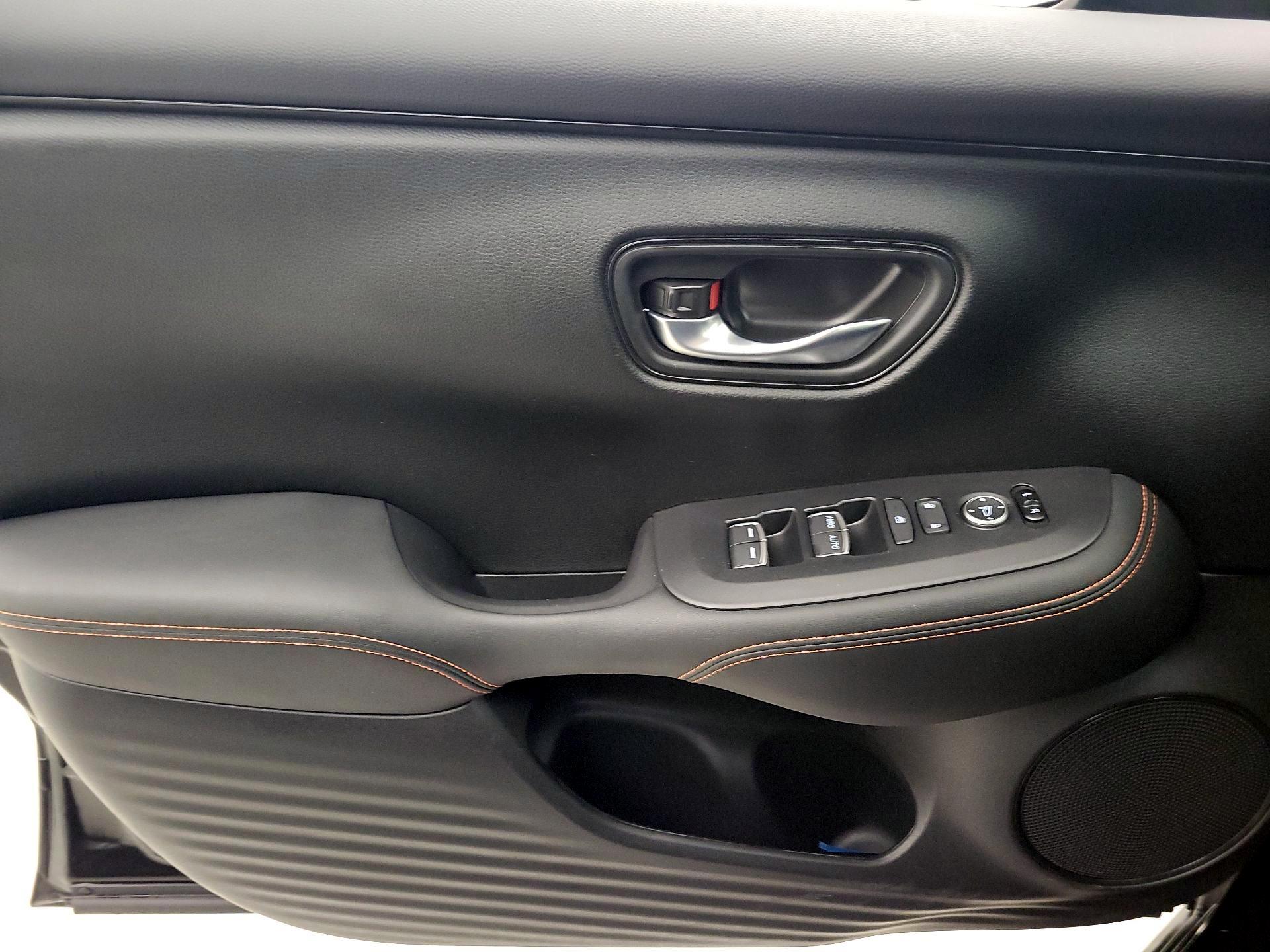 Thumbnail: 2025 Honda HR-V - 12