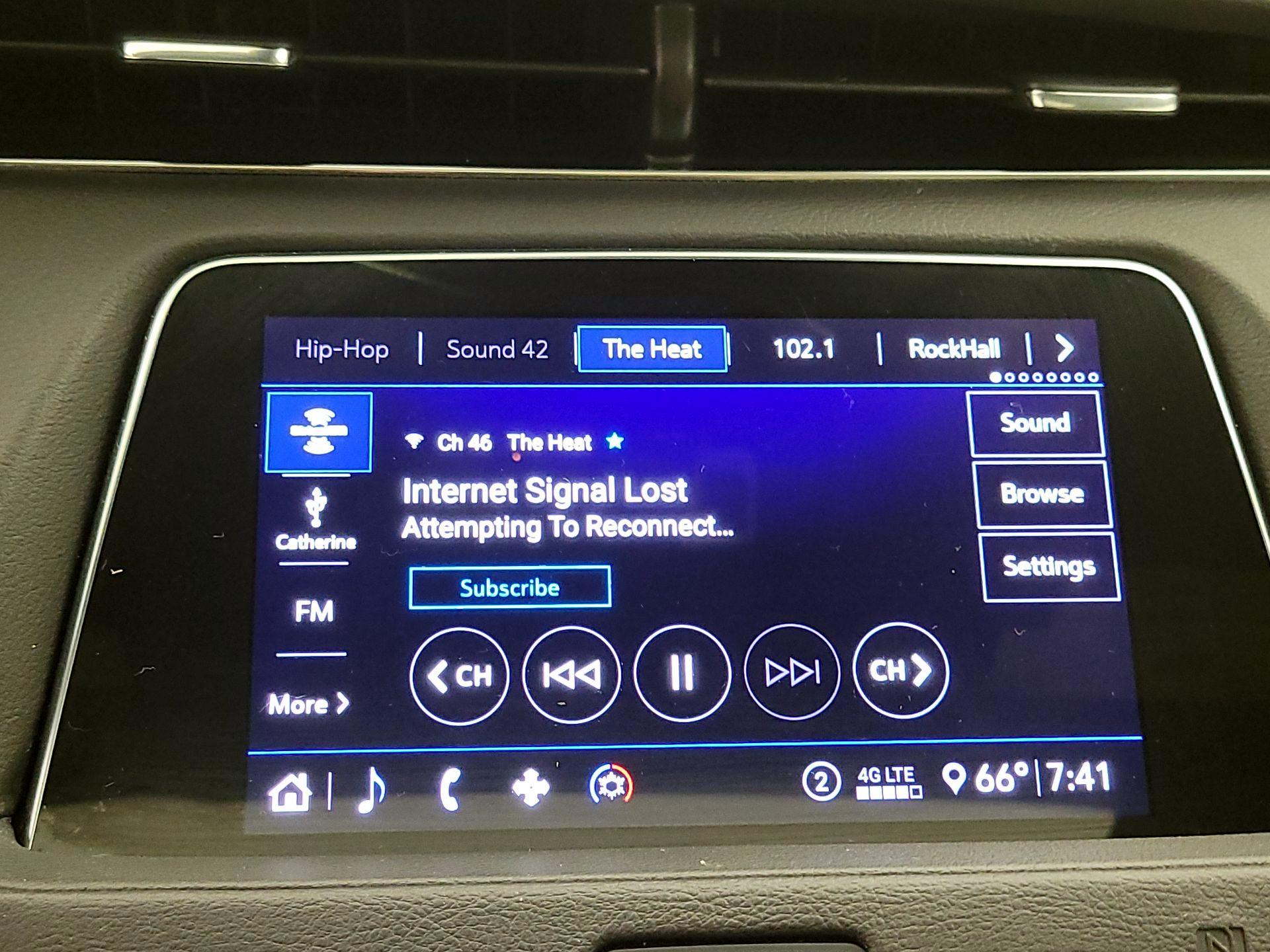 Thumbnail: 2020 Cadillac XT4 - 15