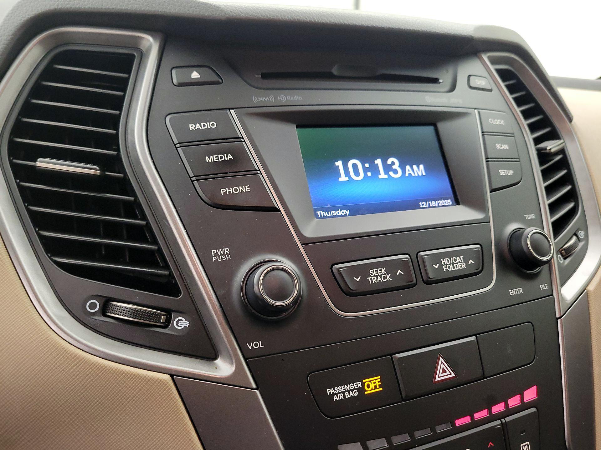 Thumbnail: 2016 Hyundai Santa Fe - 15