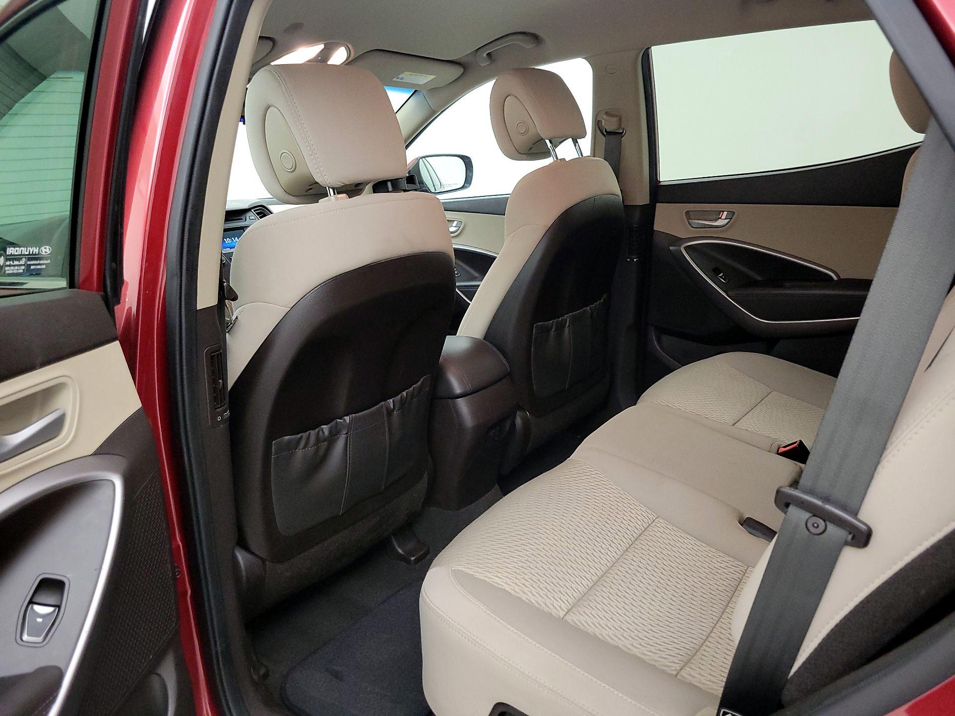 Thumbnail: 2016 Hyundai Santa Fe - 19