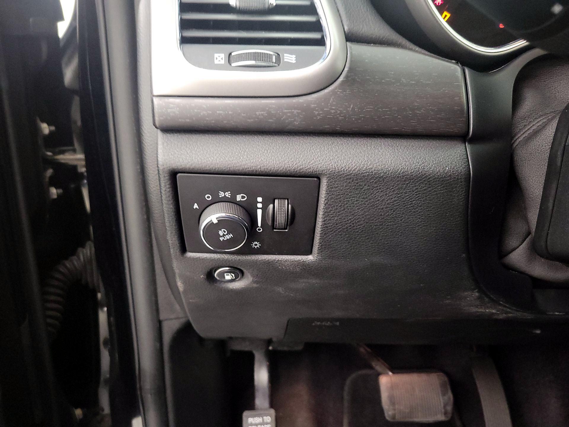 Thumbnail: 2017 Jeep Grand Cherokee - 13