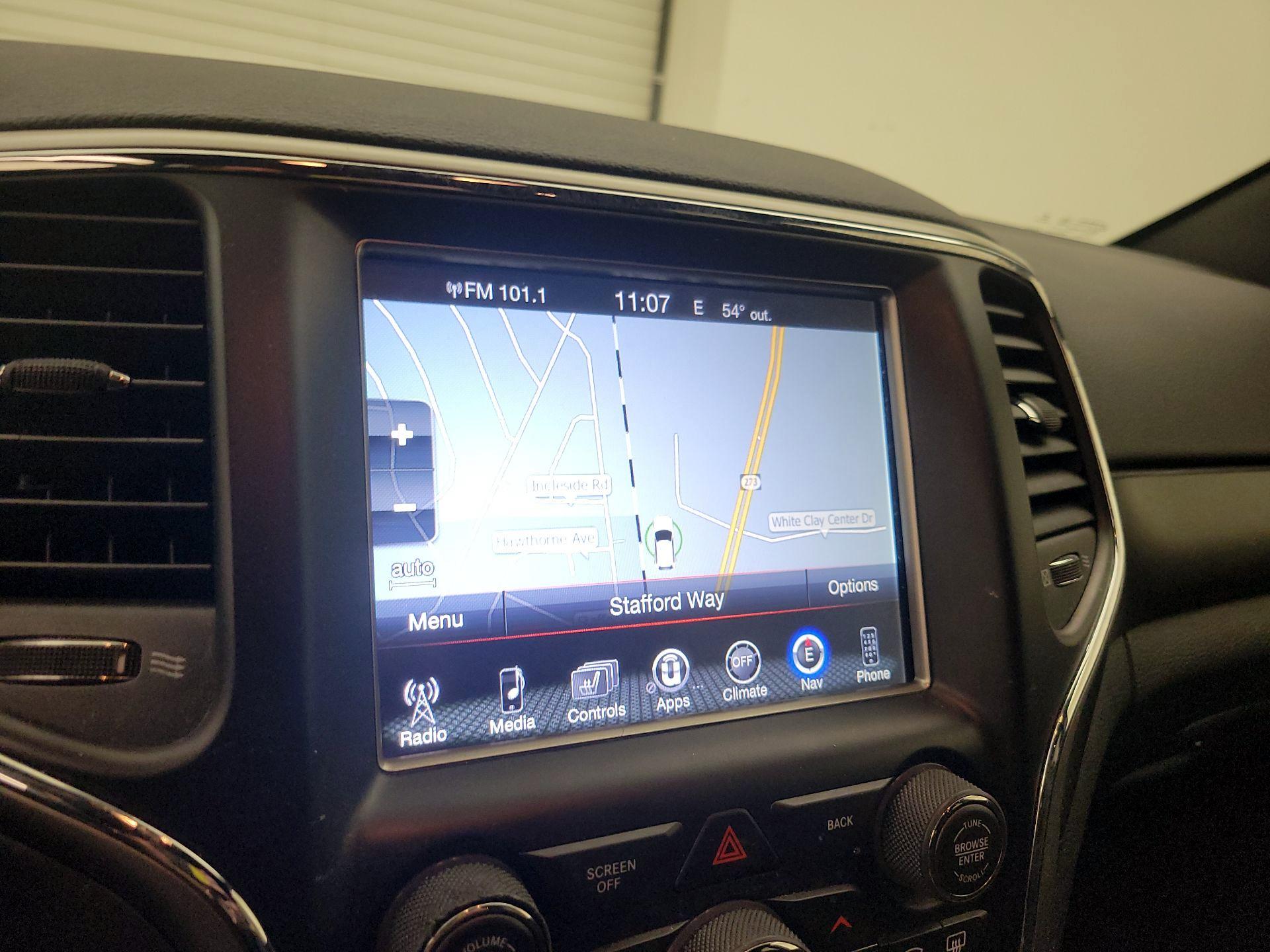 Thumbnail: 2017 Jeep Grand Cherokee - 14